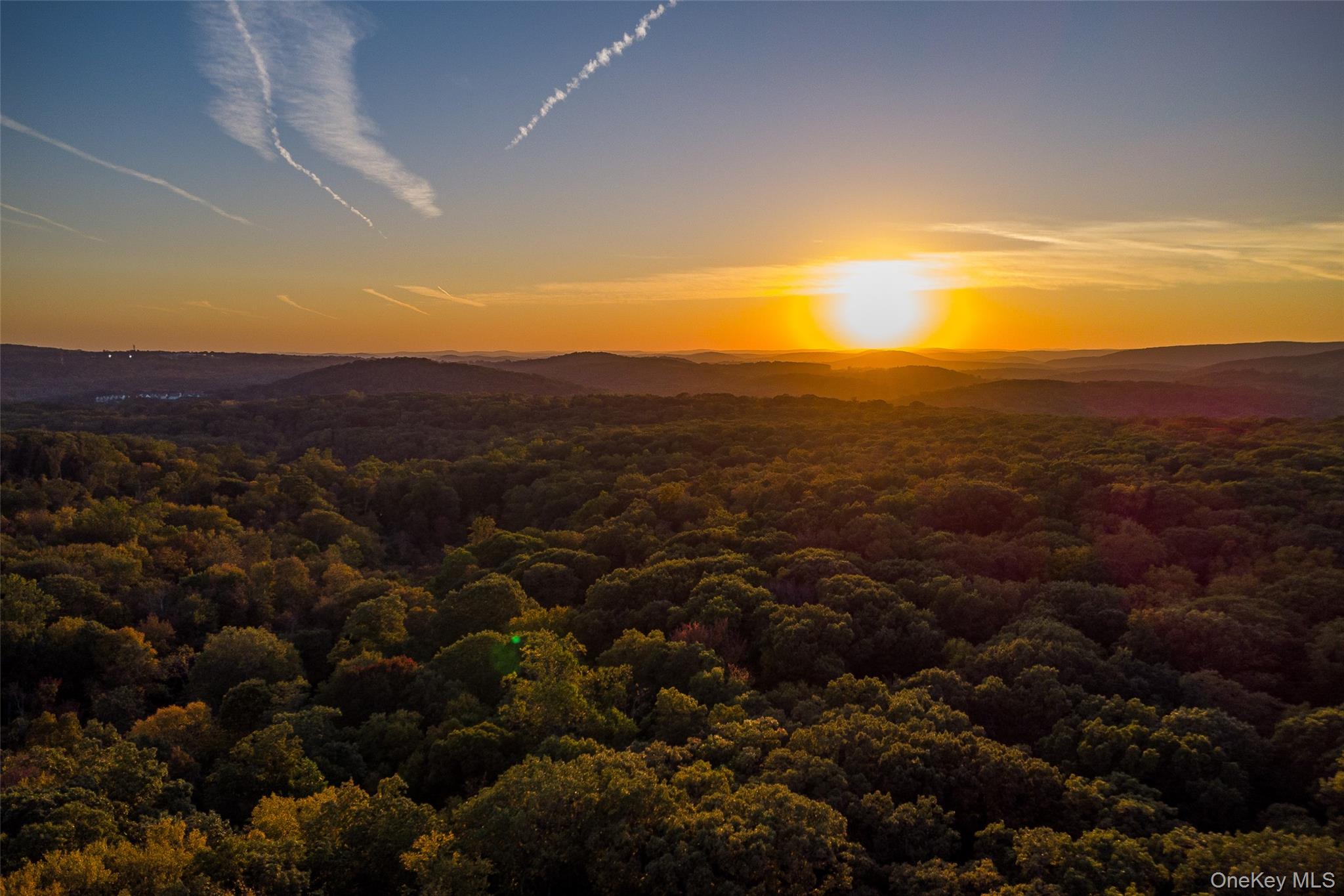 Call Listing Agent, Connecticut, 06812, United States, 5 Bedrooms Bedrooms, ,6 BathroomsBathrooms,Residential,For Sale,1991031