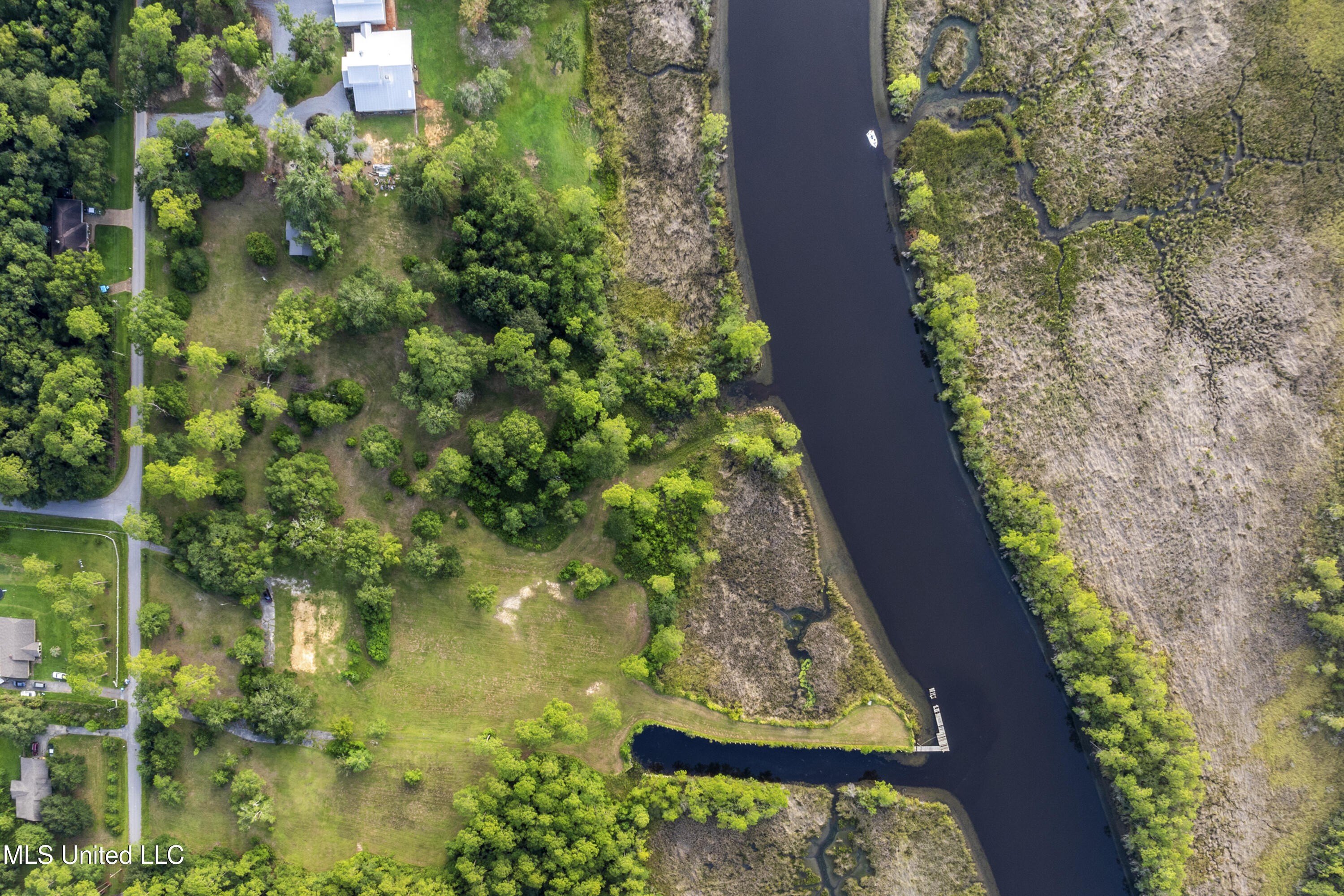 Ocean Springs, Mississippi, 39564, United States, ,Land,For Sale,1983190