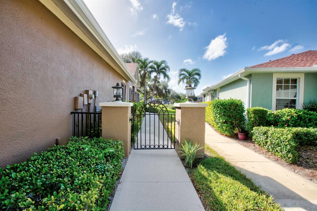 Bradenton, Florida, 34209, United States, 3 Bedrooms Bedrooms, ,2 BathroomsBathrooms,Residential,For Sale,1960540