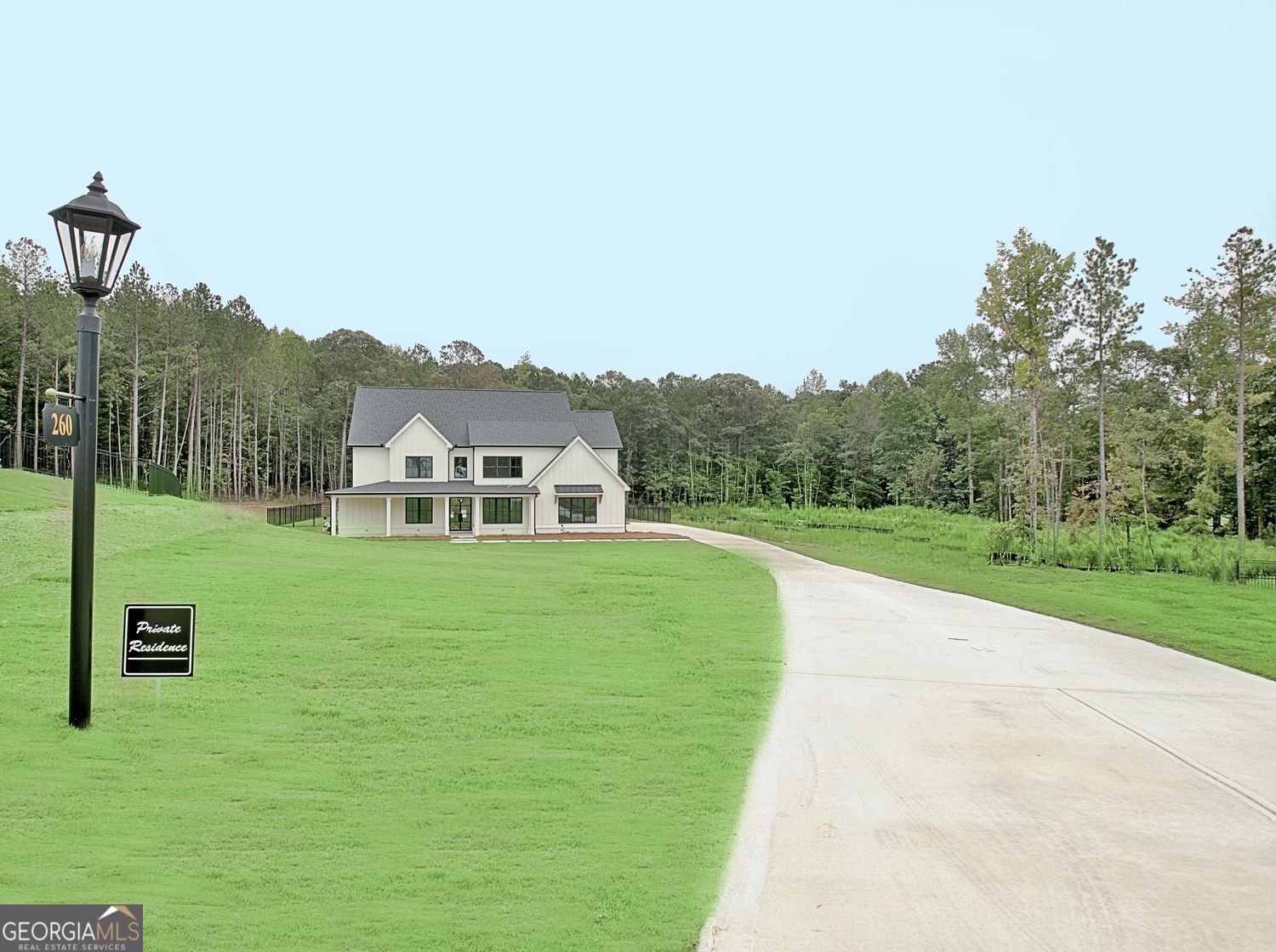 Tyrone, Georgia, 30290, United States, 6 Bedrooms Bedrooms, ,6 BathroomsBathrooms,Residential,For Sale,1859039