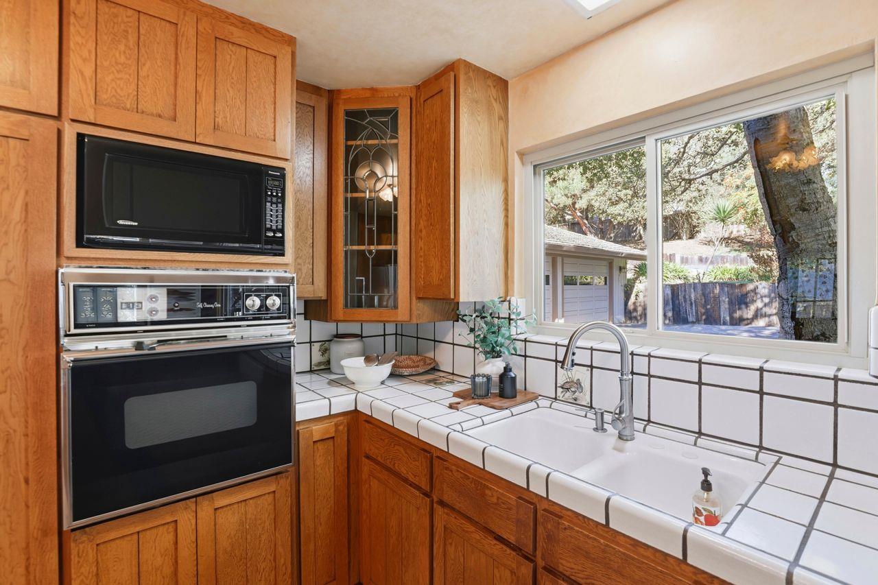 Carmel Valley, California, 93924, United States, 4 Bedrooms Bedrooms, ,3 BathroomsBathrooms,Residential,For Sale,1991028