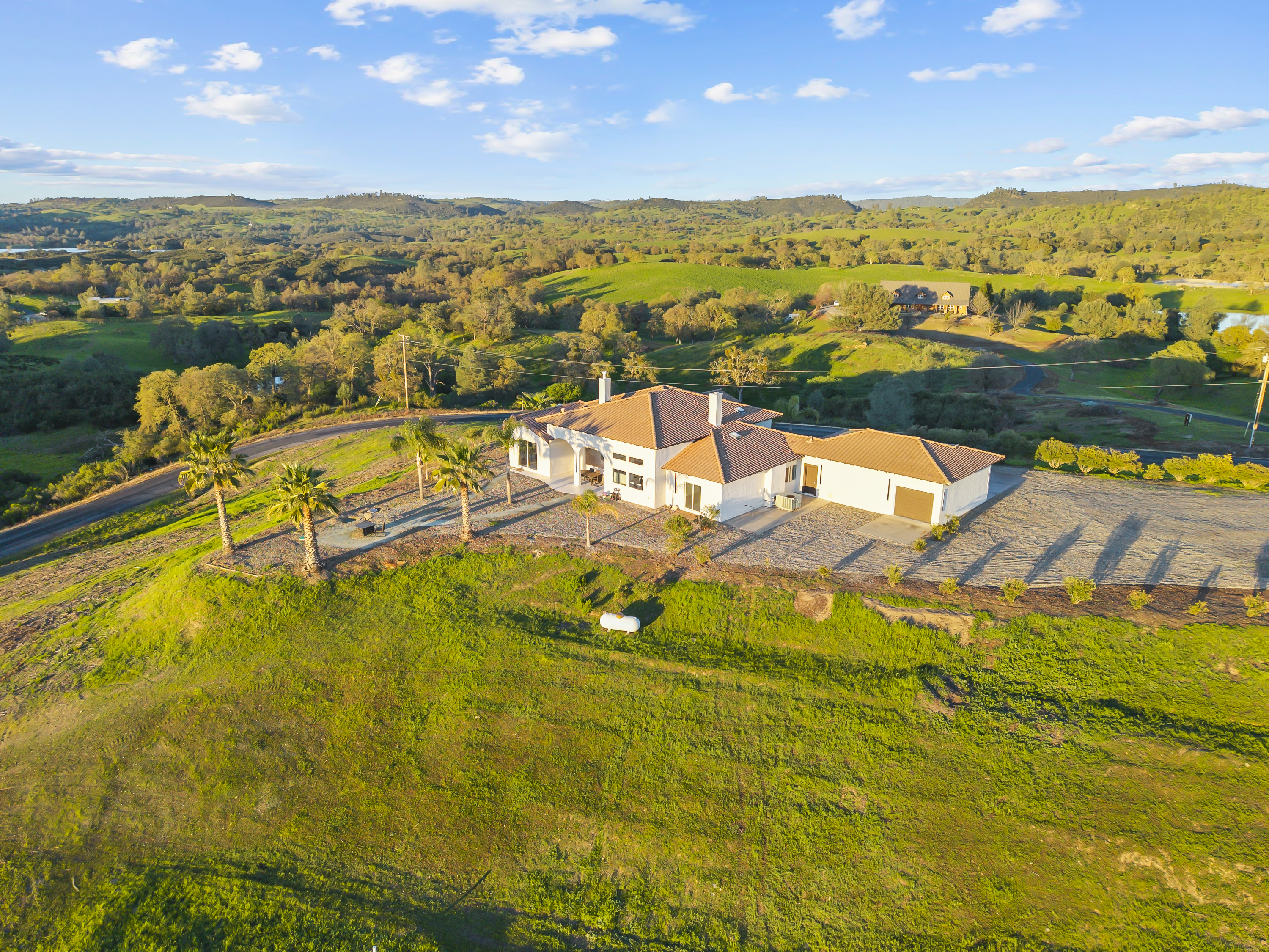  40 Acres - Big Views - Renovated Home - 物件實景