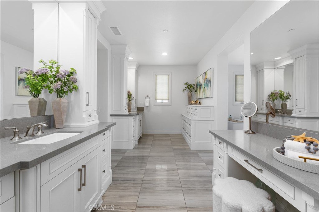 Irvine, California, 92618, United States, 5 Bedrooms Bedrooms, ,6 BathroomsBathrooms,Residential,For Sale,1950608