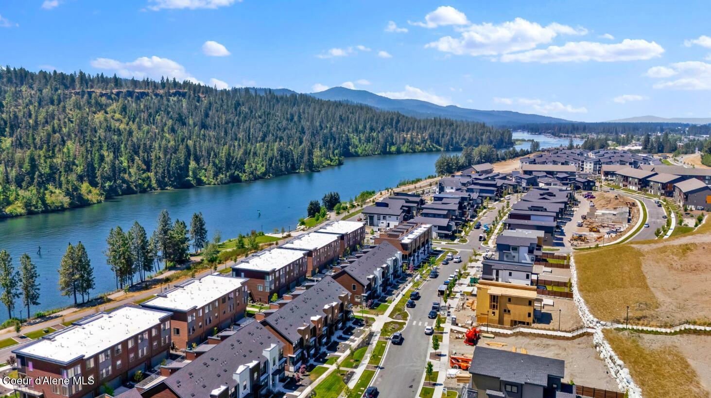 Coeur D'alene, Idaho, 83814, United States, 4 Bedrooms Bedrooms, ,4 BathroomsBathrooms,Residential,For Sale,1927385