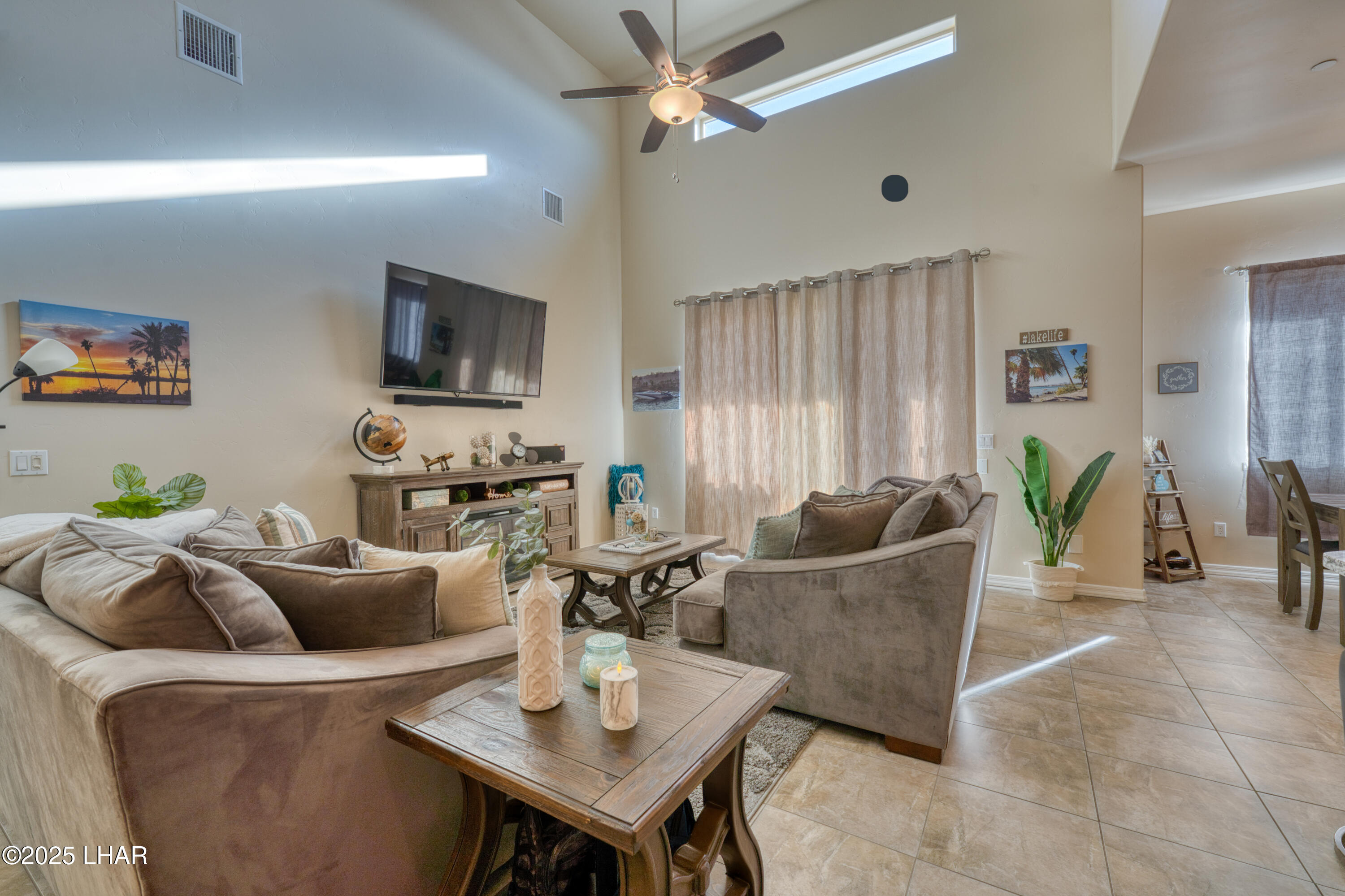 Lake Havasu City, Arizona, 86406, United States, 3 Bedrooms Bedrooms, ,2 BathroomsBathrooms,Residential,For Sale,1994362