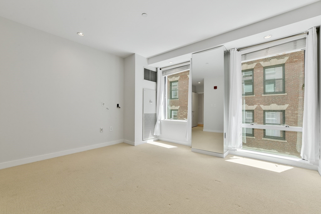 Boston, Massachusetts, 02110, United States, 1 Bedroom Bedrooms, ,1 BathroomBathrooms,Residential,For Sale,1924079