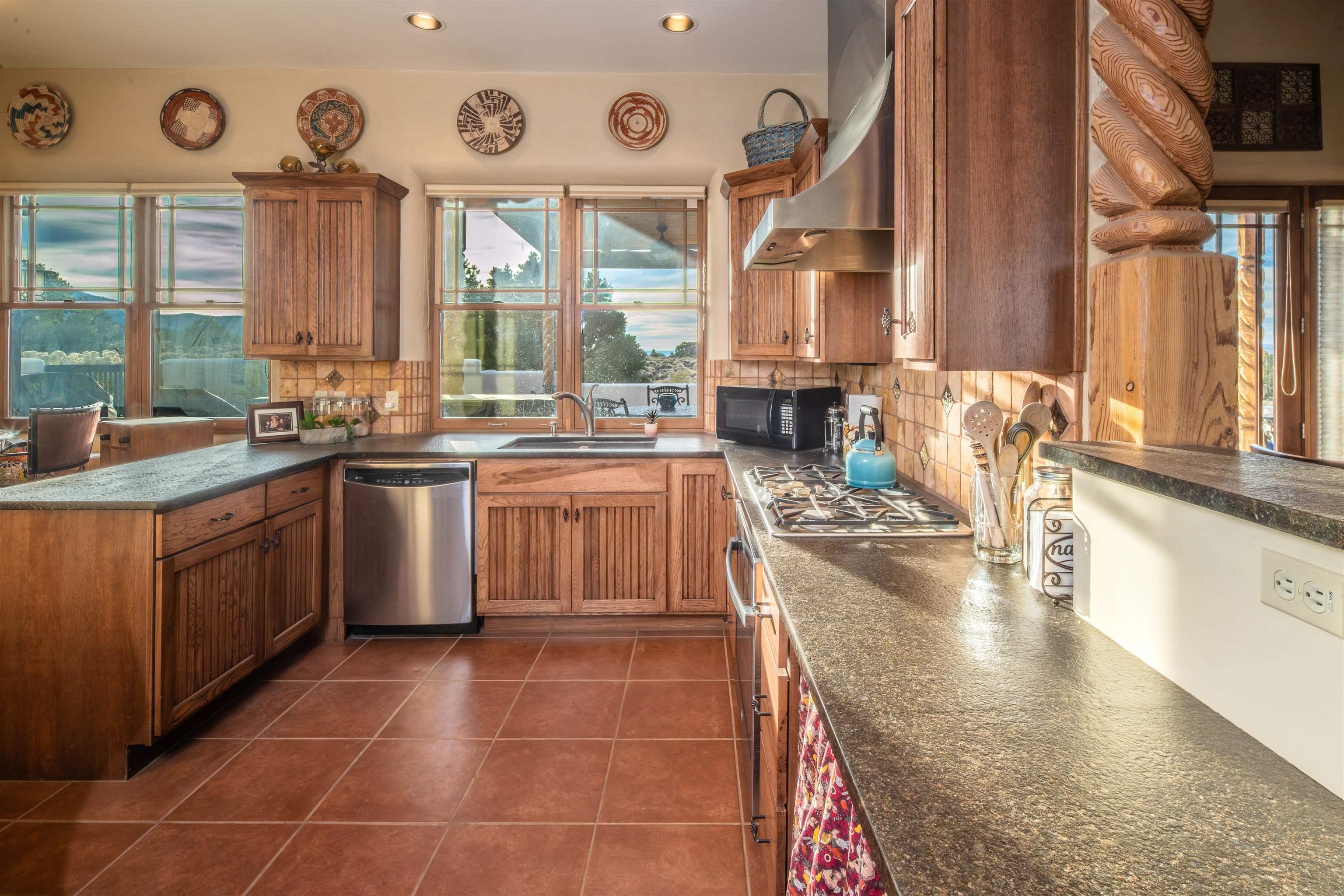 Ranchos De Taos, New Mexico, 87557-2740, United States, 3 Bedrooms Bedrooms, ,3 BathroomsBathrooms,Residential,For Sale,1998521