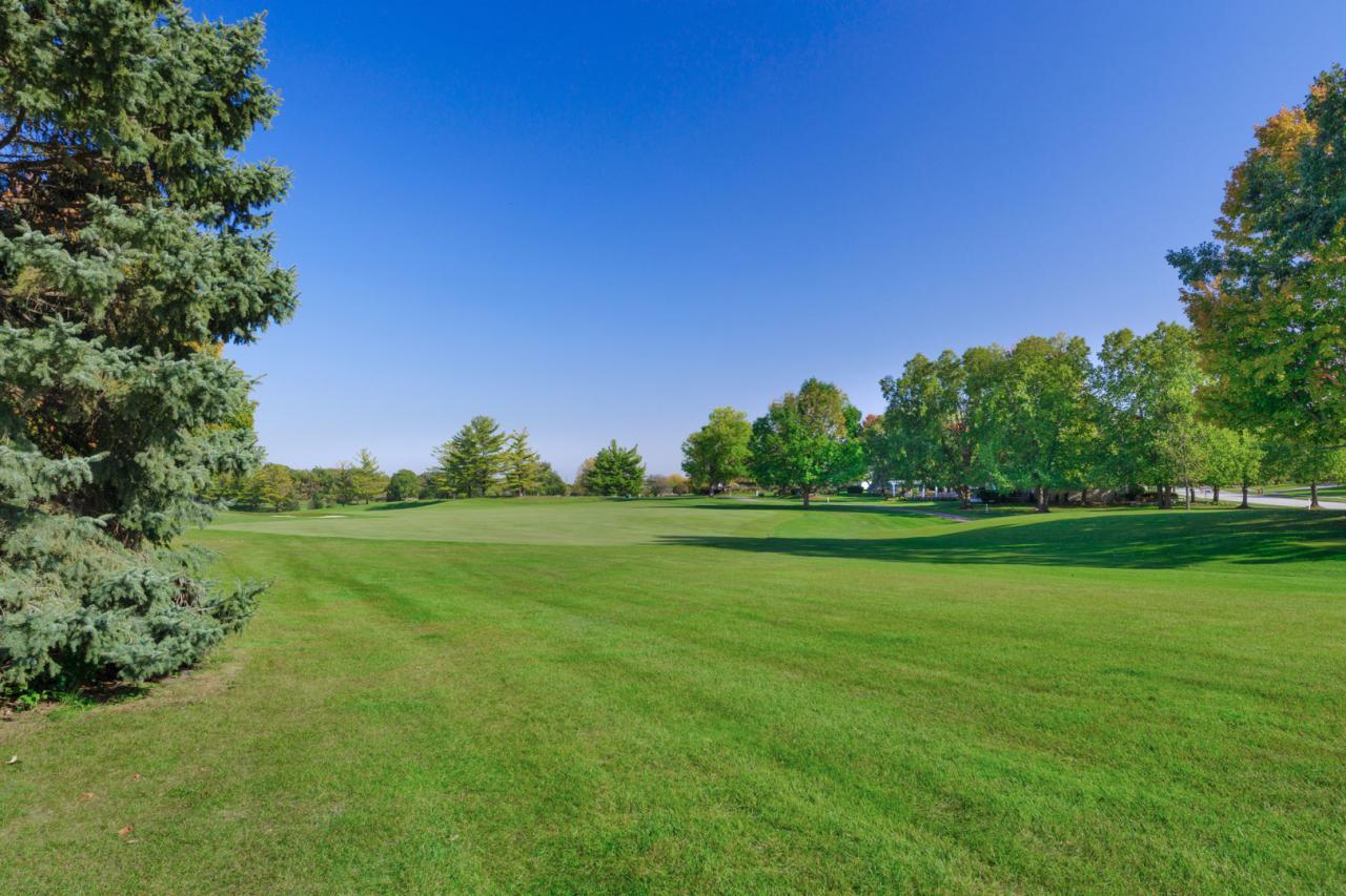 2353 Woodglen Drive, Aurora, Illinois, 60502, United States, 3 Bedrooms Bedrooms, ,3 BathroomsBathrooms,Residential,For Sale,2353 Woodglen Drive,1682401
