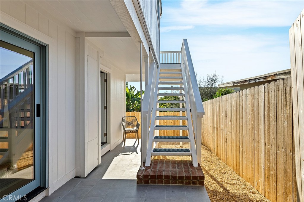 Laguna Beach, California, 92651, United States, 3 Bedrooms Bedrooms, ,2 BathroomsBathrooms,Residential,For Sale,1985330