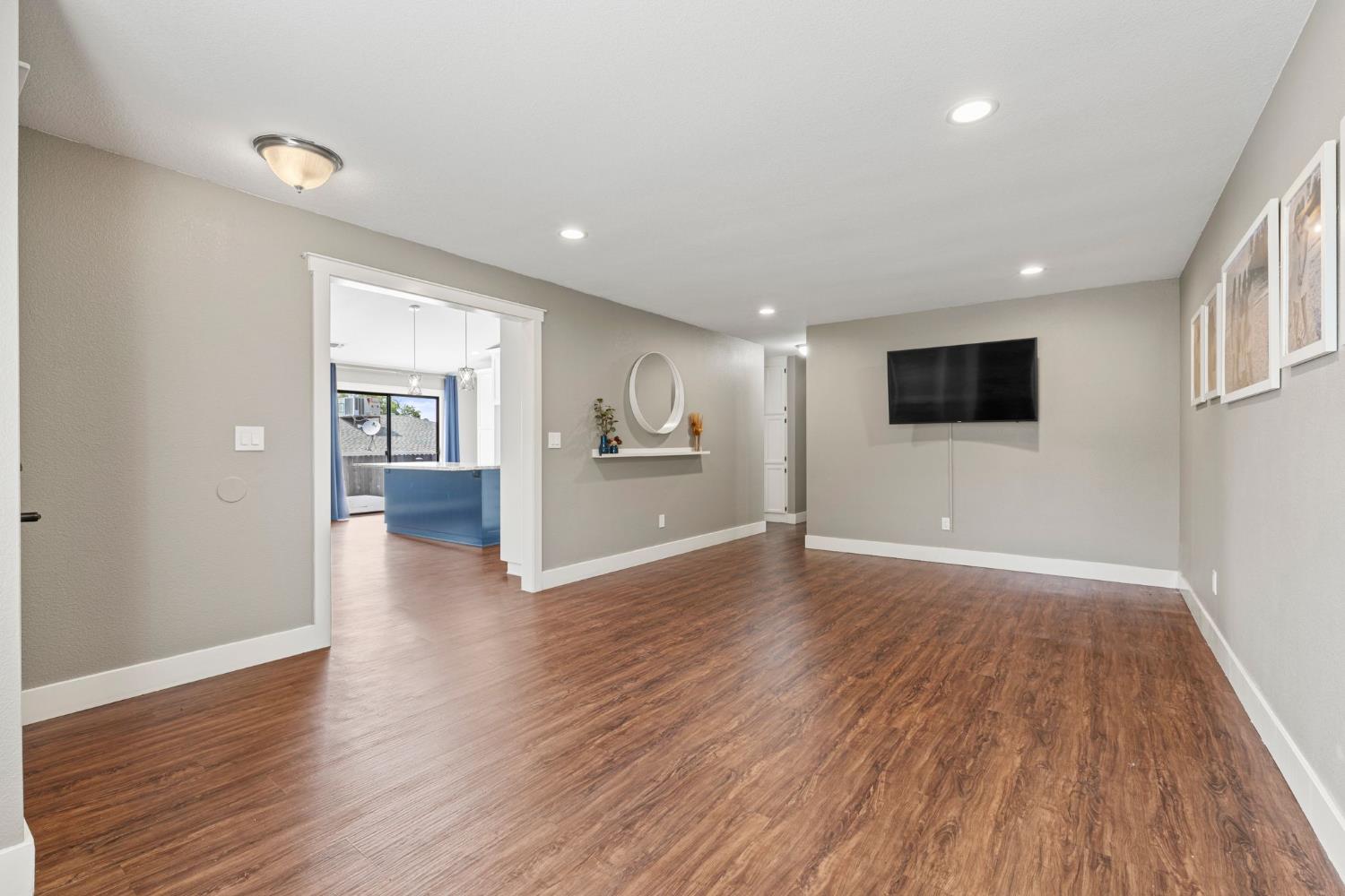 Auburn, California, 95603, United States, 3 Bedrooms Bedrooms, ,2 BathroomsBathrooms,Residential,For Sale,1956698