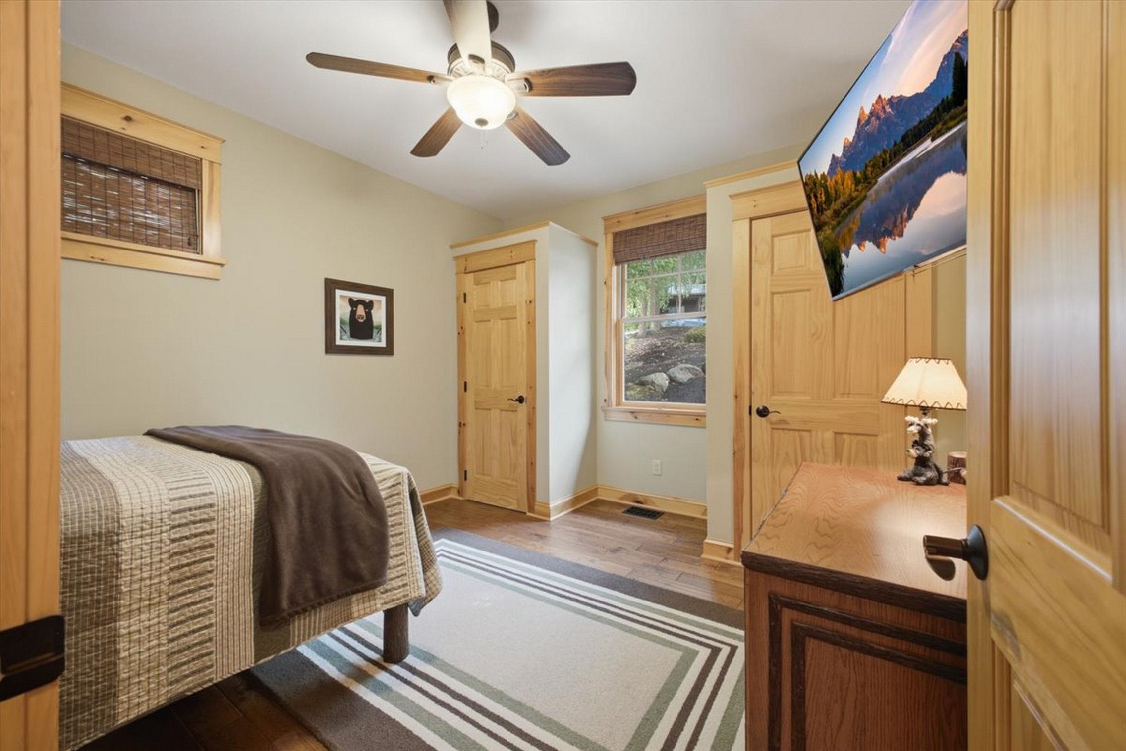  64 Pointe Drive, Schroon Lake, NY, 12870 - 物件實景