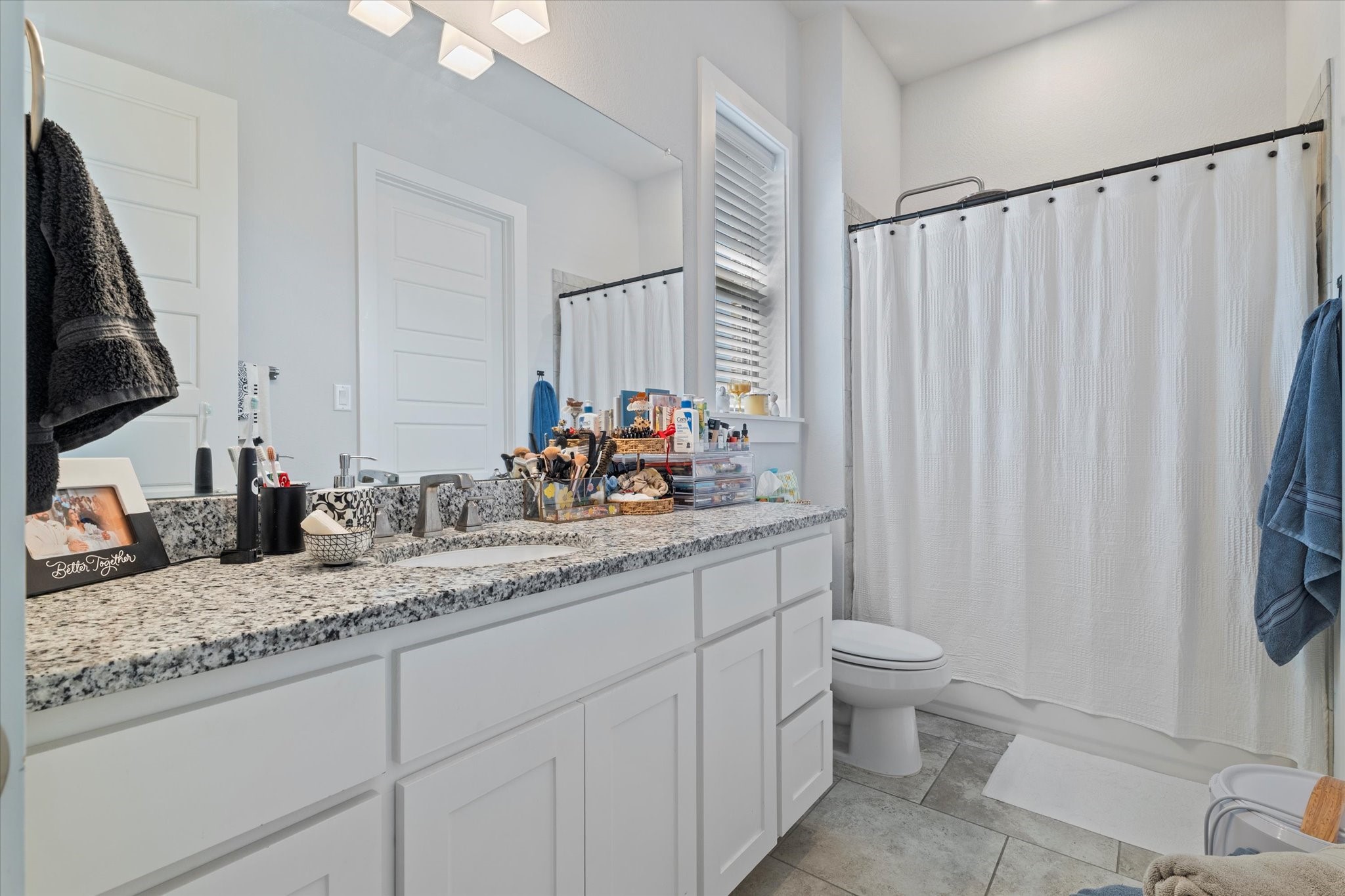 Prosper, Texas, 75078, United States, 4 Bedrooms Bedrooms, ,3 BathroomsBathrooms,Residential,For Sale,1903910
