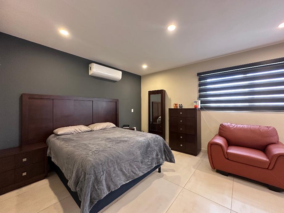 Naciones Unidas, Zapopan, Jalisco, 45117, Mexico, 4 Bedrooms Bedrooms, ,4 BathroomsBathrooms,Residential,For Sale,Naciones Unidas,1646412