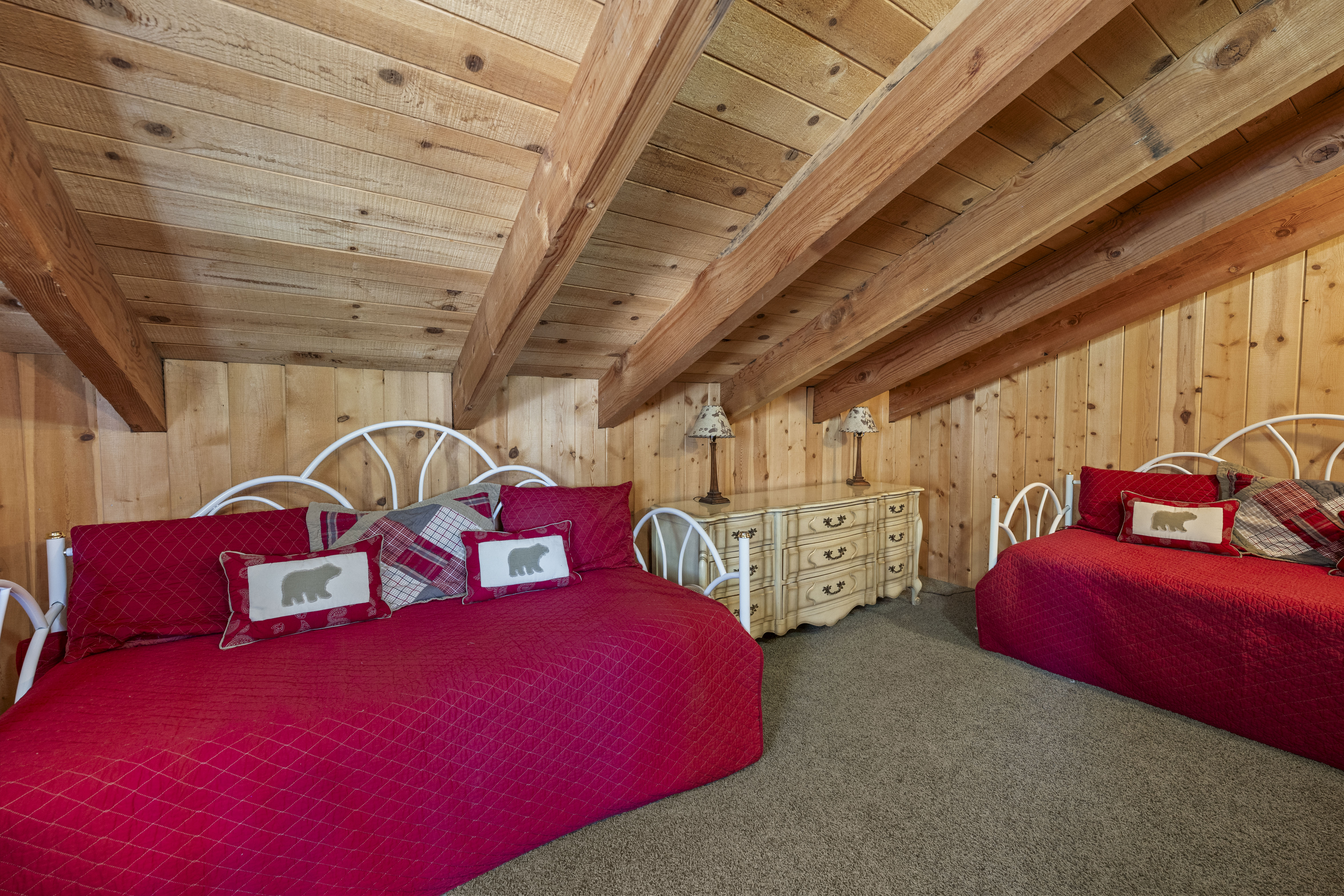  39625 Flicker Road, Fawnskin, CA 92333 - 物件實景