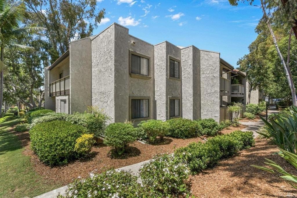 San Diego, California, 92129, United States, 2 Bedrooms Bedrooms, ,2 BathroomsBathrooms,Residential,For Sale,1857343