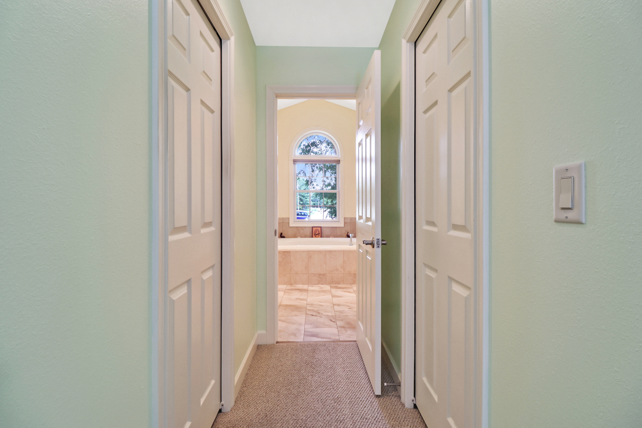 Crossville, Tennessee, 38558, United States, 3 Bedrooms Bedrooms, ,2 BathroomsBathrooms,Residential,For Sale,1975656