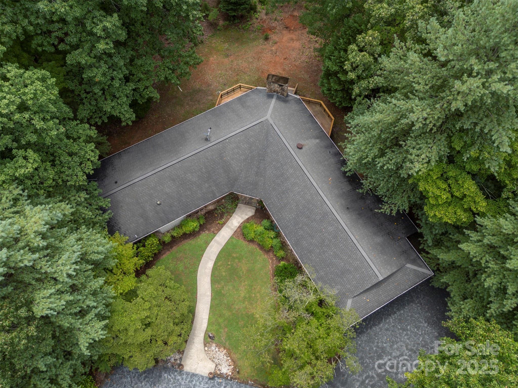 Tryon, North Carolina, 28782, United States, 3 Bedrooms Bedrooms, ,3 BathroomsBathrooms,Residential,For Sale,1918152