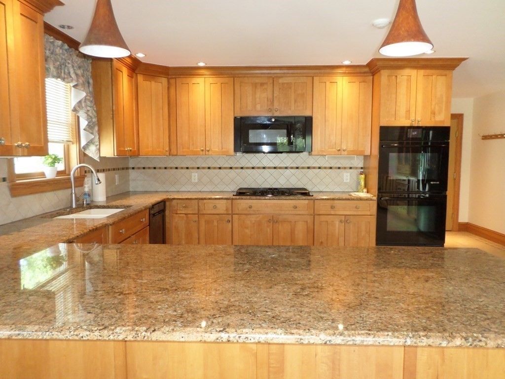 3 Twin Springs Dr Drive, Saugus, Massachusetts, 01906, United States, 5 Bedrooms Bedrooms, ,4 BathroomsBathrooms,Residential,For Sale,3 Twin Springs Dr Drive,1128926