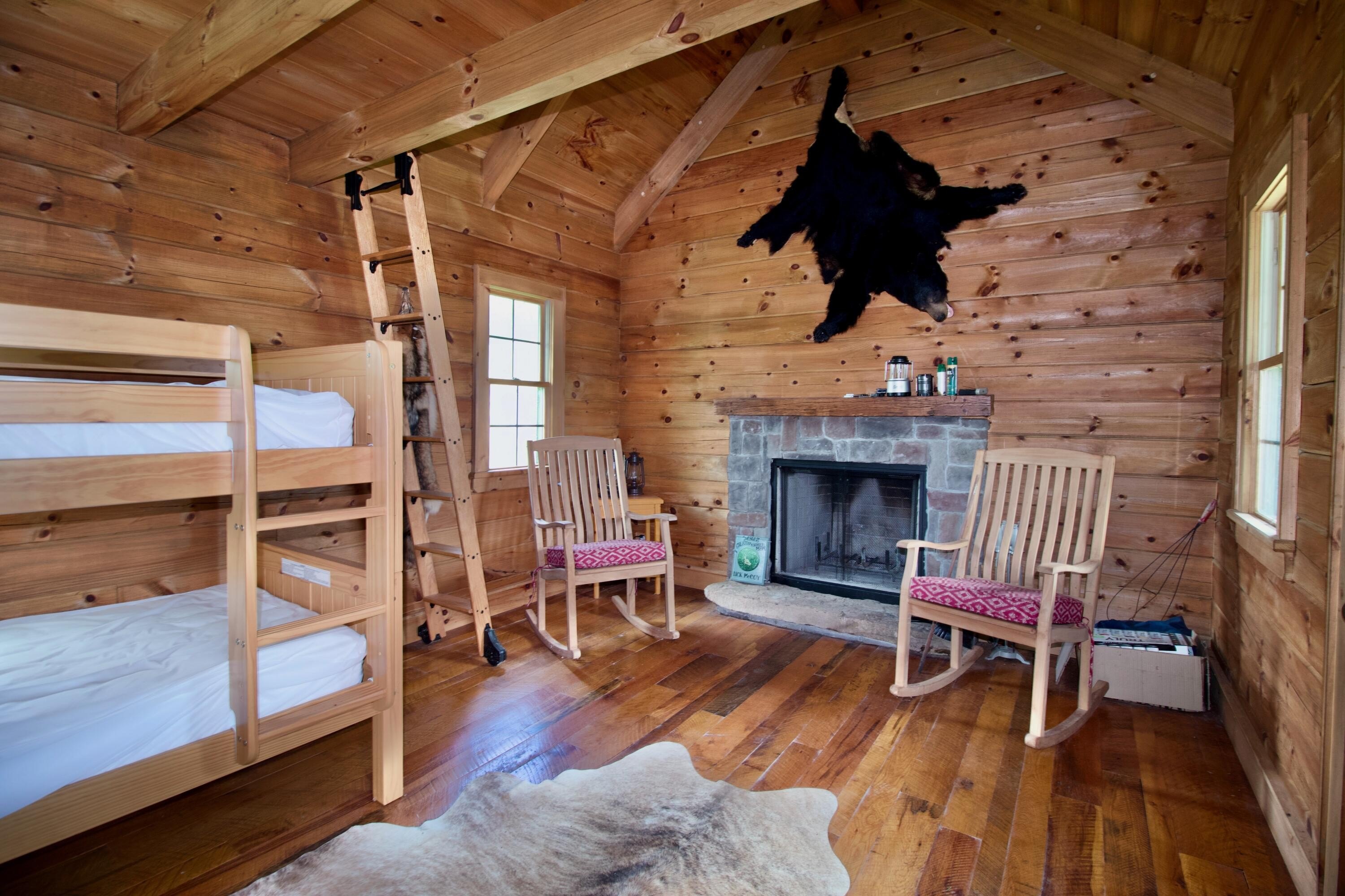 Hinton, West Virginia, 25951, United States, 3 Bedrooms Bedrooms, ,2 BathroomsBathrooms,Residential,For Sale,1847194