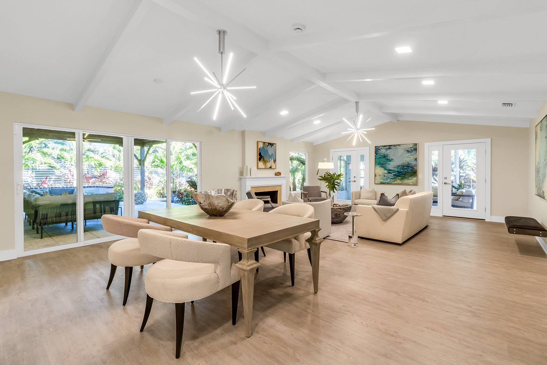  JOHNSON ESTATES - 物件實景