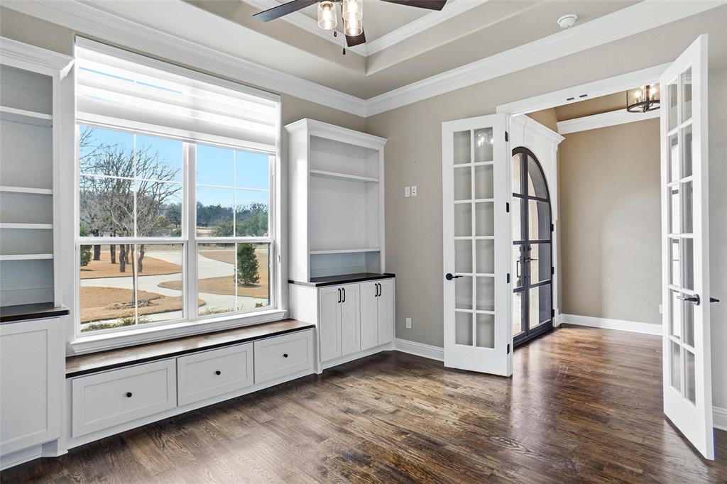 Fort Worth, Texas, 76108, United States, 5 Bedrooms Bedrooms, ,4 BathroomsBathrooms,Residential,For Sale,2049132