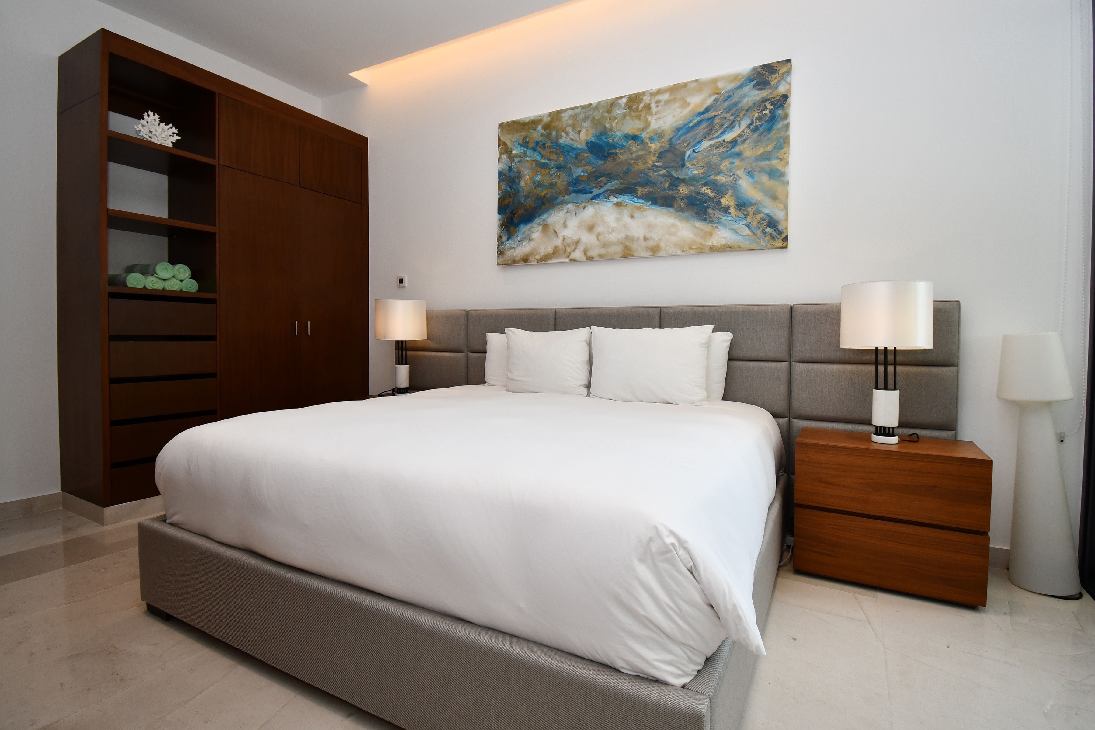 Three-Bedroom Blue Horizon Penthouse - 物件實景