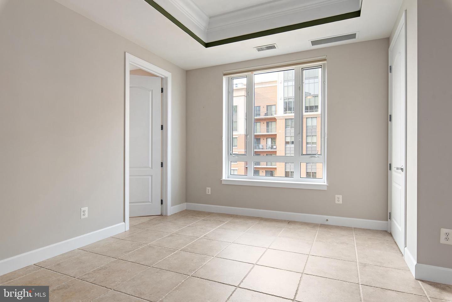 Annapolis, Maryland, 21401, United States, 2 Bedrooms Bedrooms, ,2 BathroomsBathrooms,Residential,For Sale,1848814