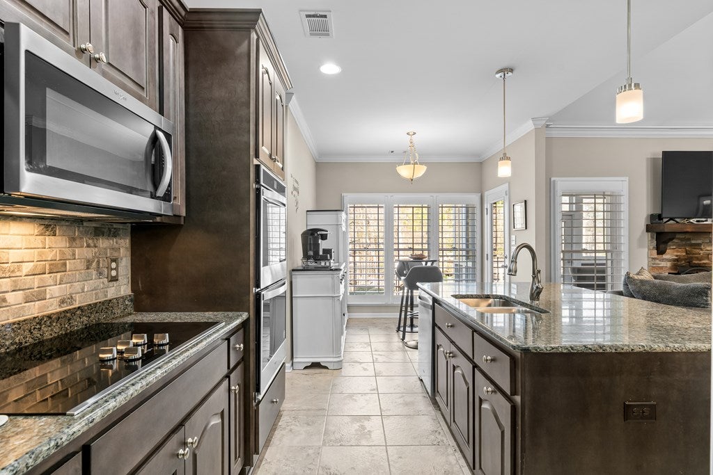 Ellijay, Georgia, 30536, United States, 3 Bedrooms Bedrooms, ,2 BathroomsBathrooms,Residential,For Sale,2013391