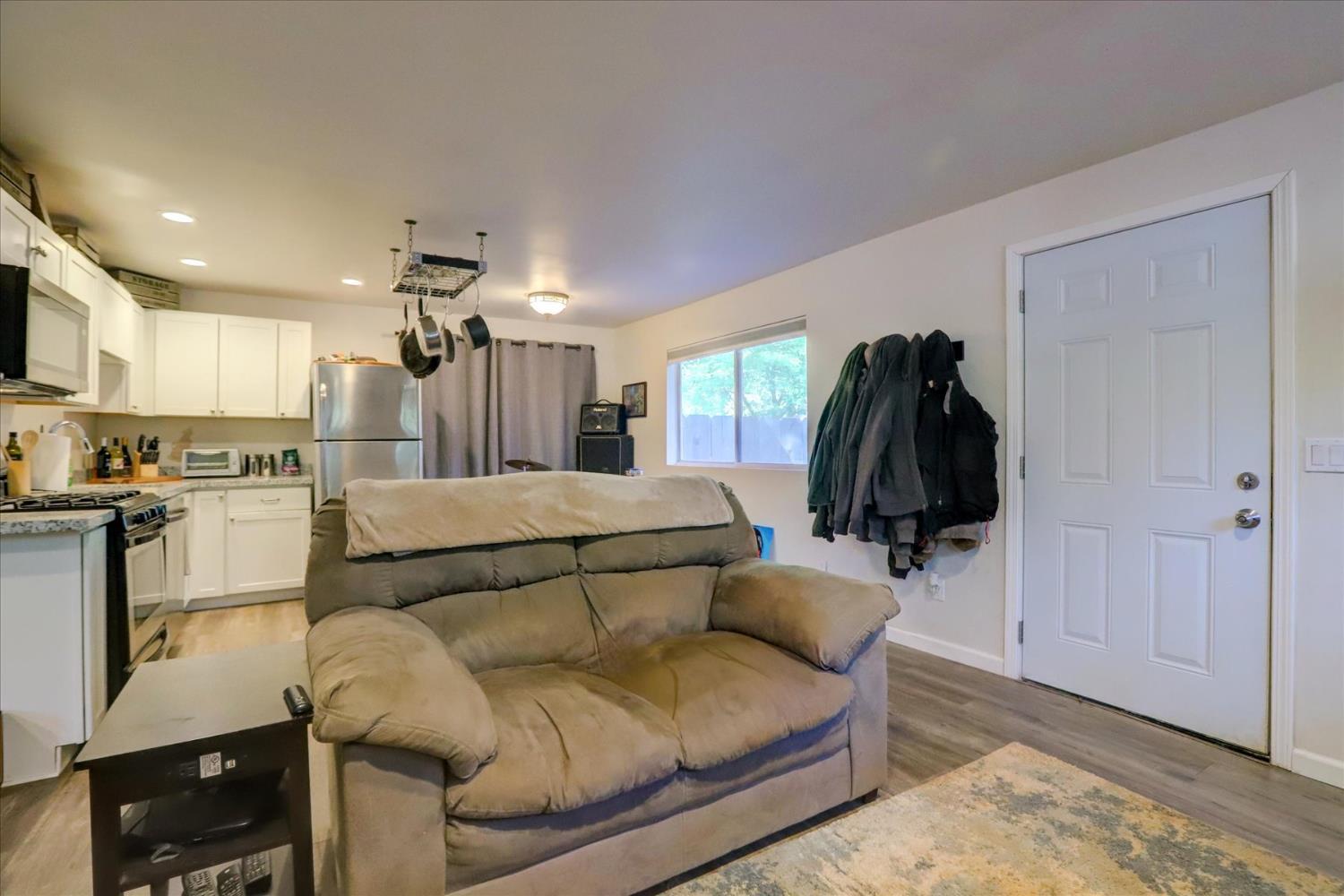 Grass Valley, California, 95945, United States, 3 Bedrooms Bedrooms, ,3 BathroomsBathrooms,Residential,For Sale,1898506