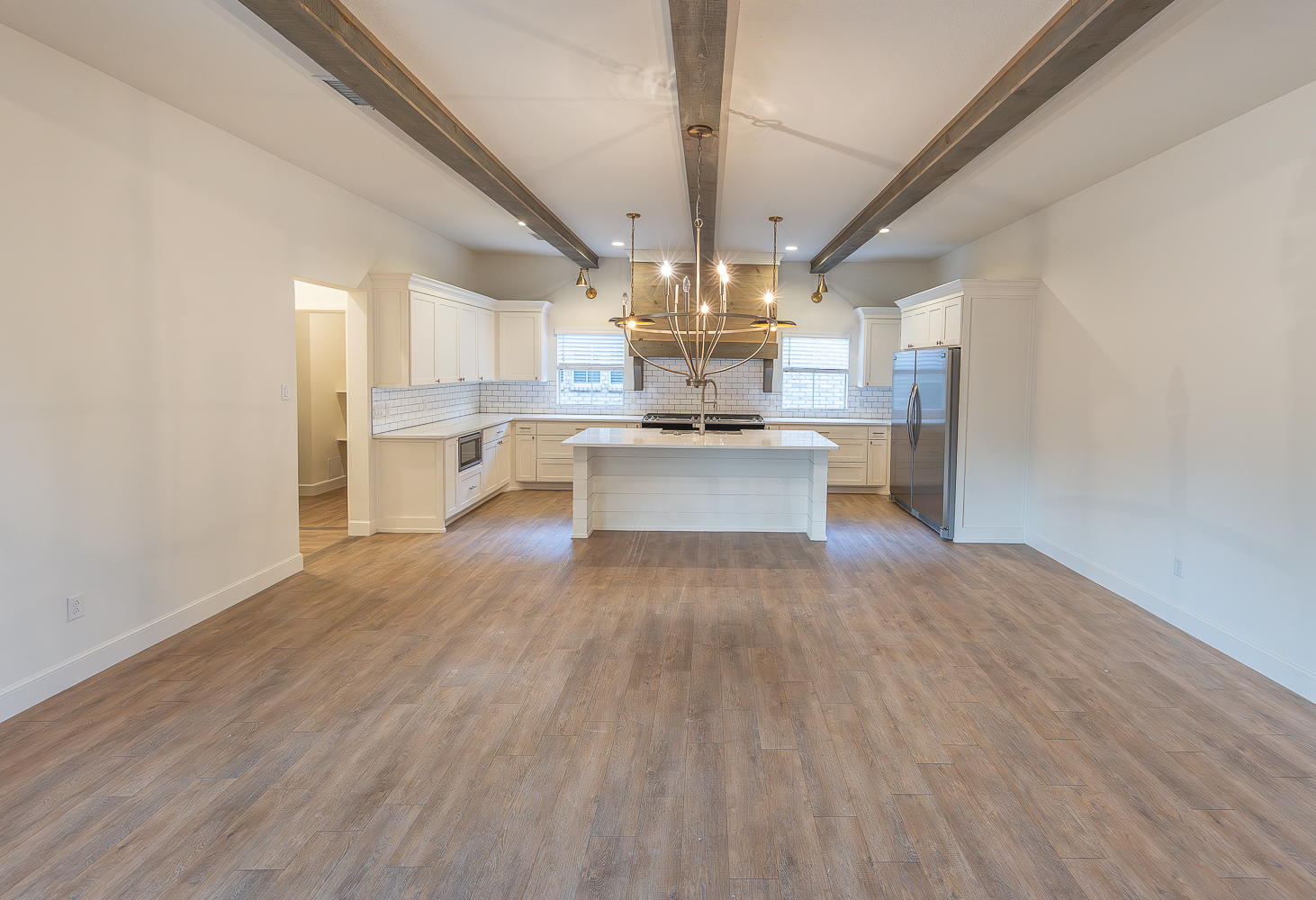 Lubbock, Texas, 79424, United States, 4 Bedrooms Bedrooms, ,4 BathroomsBathrooms,Residential,For Sale,1761130