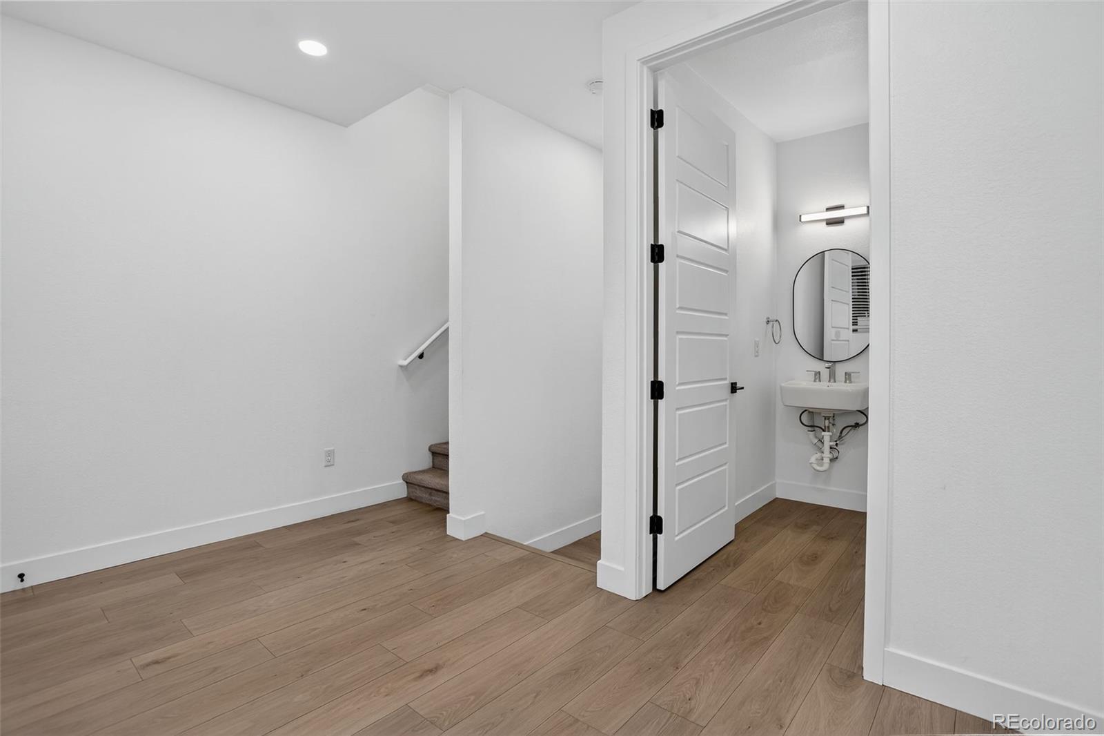 Denver, Colorado, 80212, United States, 2 Bedrooms Bedrooms, ,2 BathroomsBathrooms,Residential,For Sale,1951610