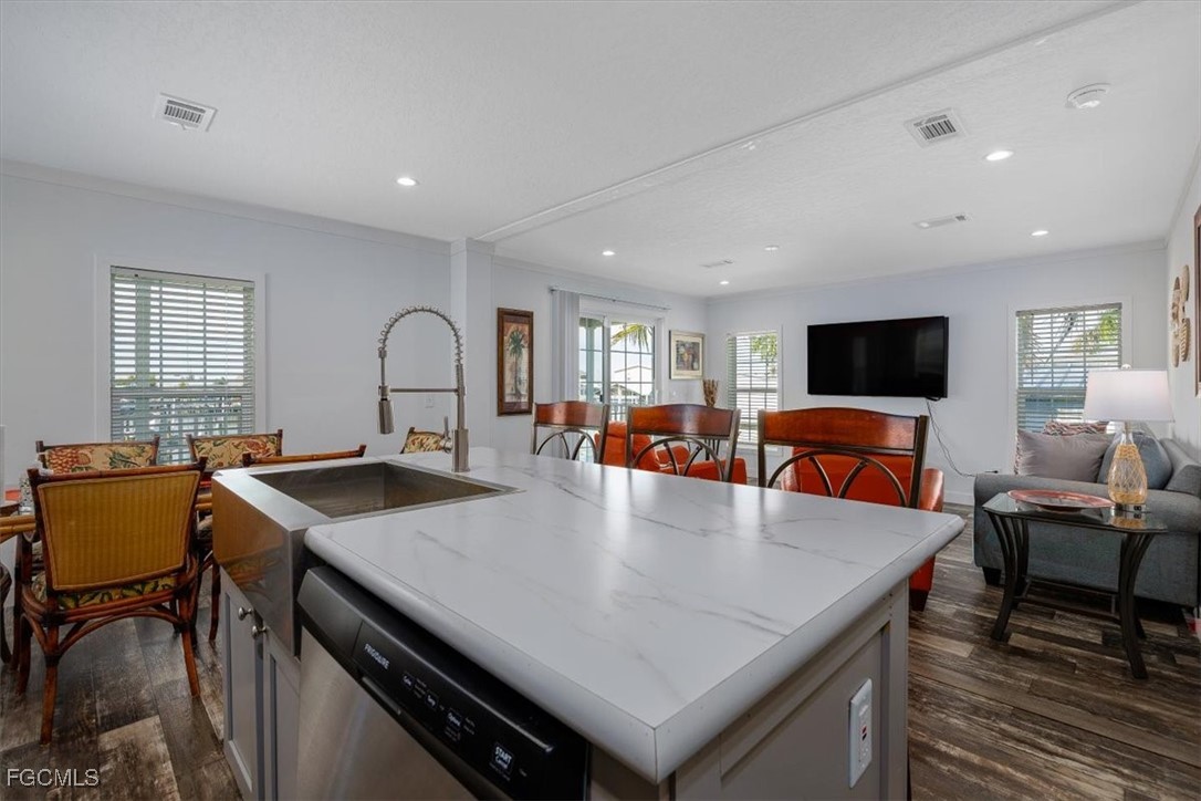 St James City, Florida, 33956, United States, 3 Bedrooms Bedrooms, ,2 BathroomsBathrooms,Residential,For Sale,1992460