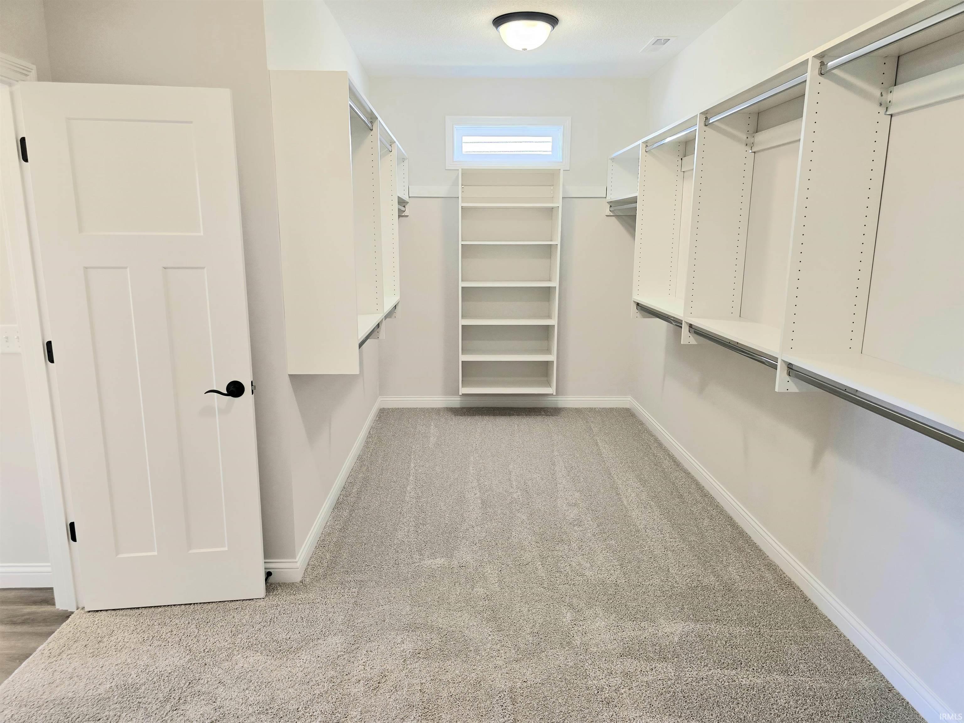 Fort Wayne, Indiana, 46818, United States, 3 Bedrooms Bedrooms, ,2 BathroomsBathrooms,Residential,For Sale,1980943