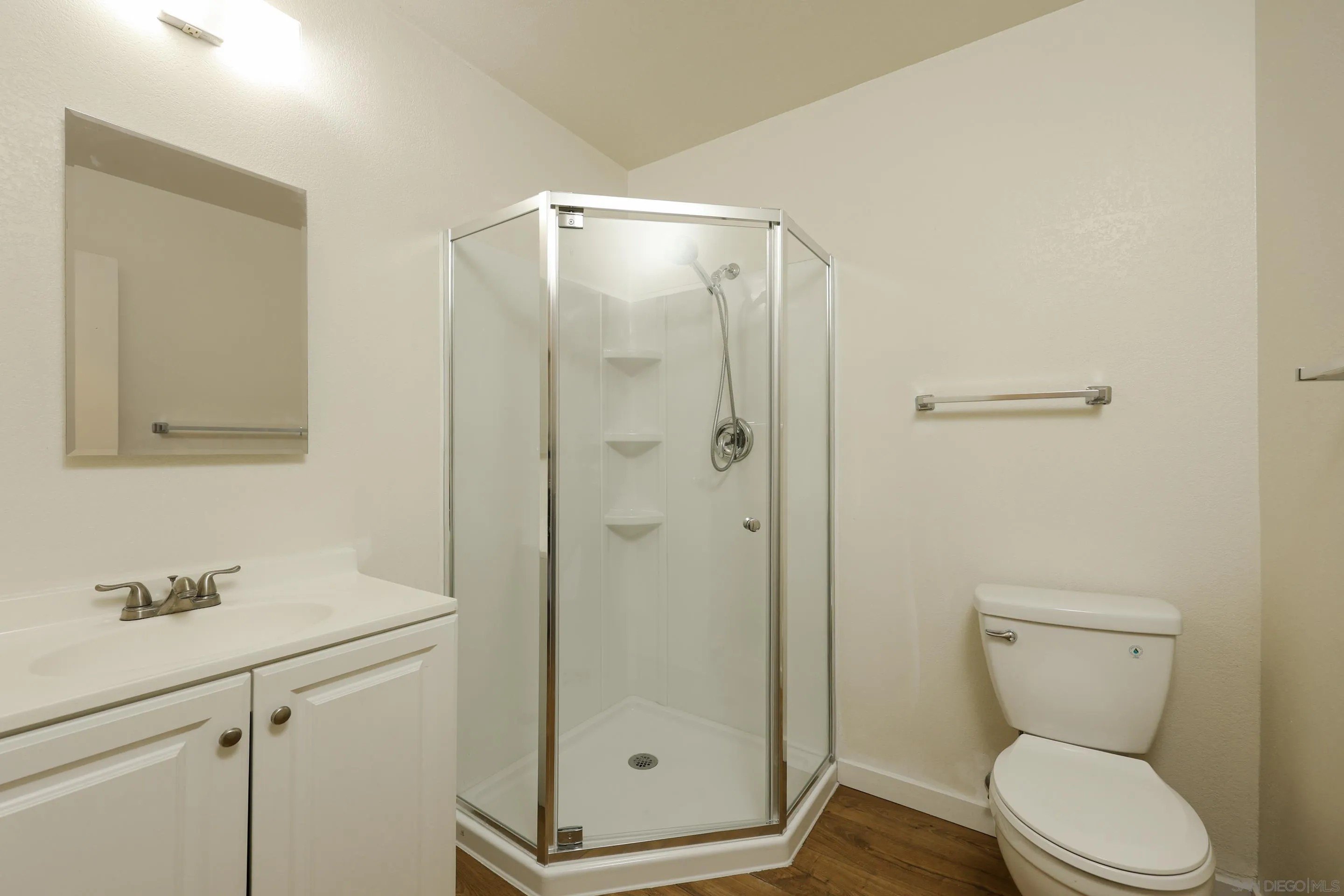 Chula Vista, California, 91910, United States, 3 Bedrooms Bedrooms, ,2 BathroomsBathrooms,Residential,For Sale,1916968