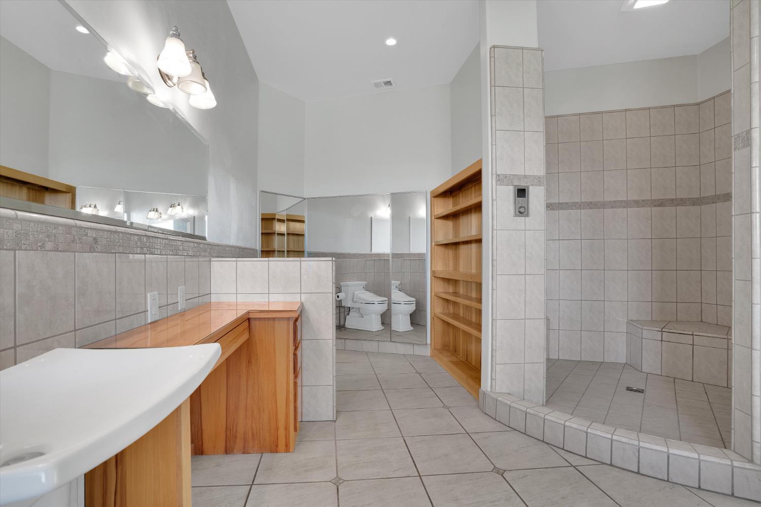 Stevinson, California, 95374, United States, 4 Bedrooms Bedrooms, ,3 BathroomsBathrooms,Residential,For Sale,2000043