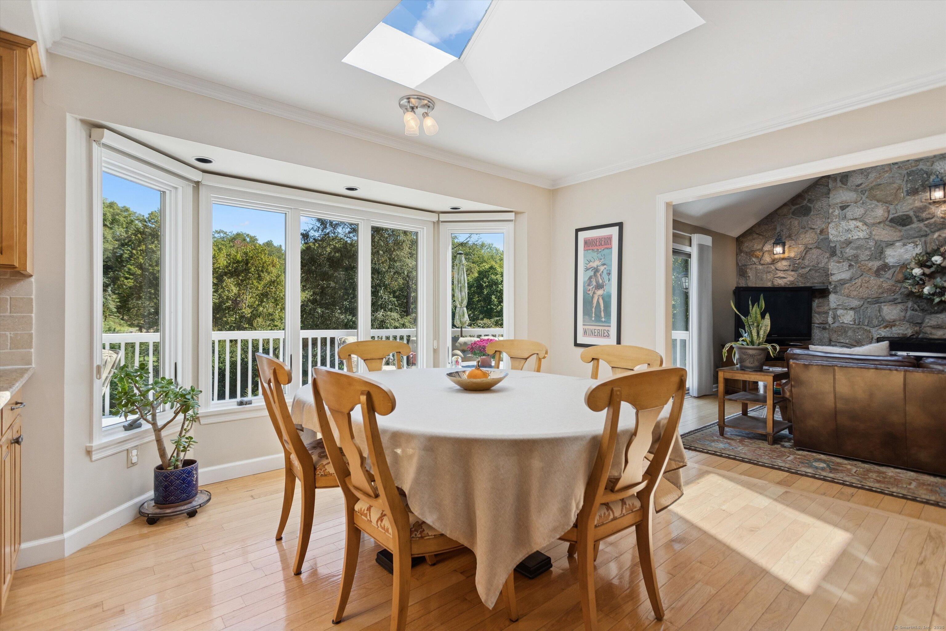 Stamford, Connecticut, 06903, United States, 5 Bedrooms Bedrooms, ,5 BathroomsBathrooms,Residential,For Sale,1976507