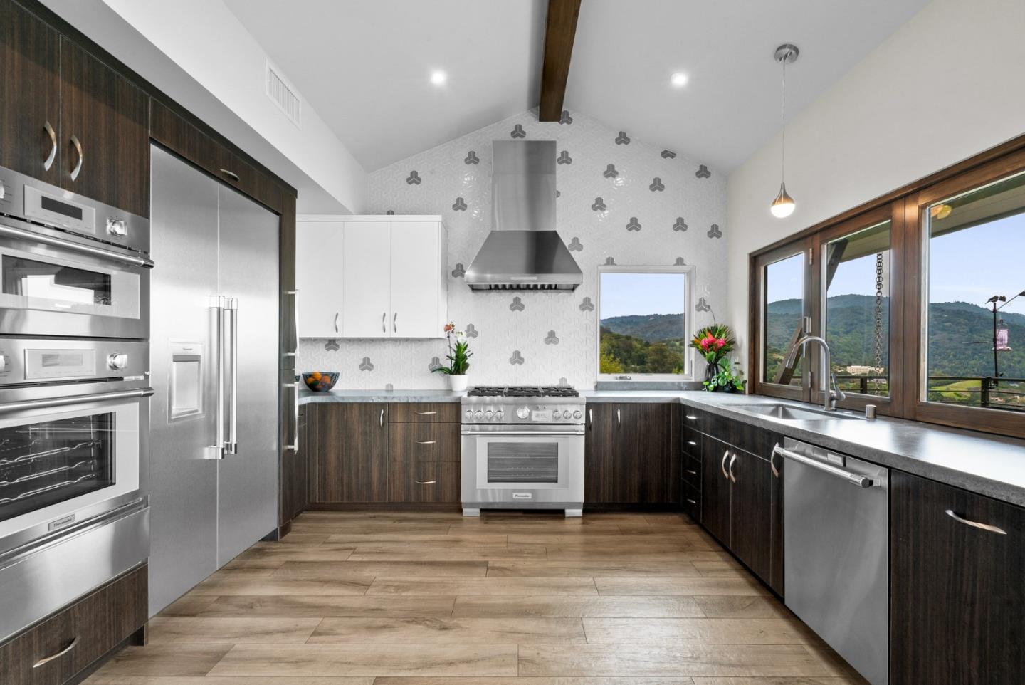 Los Gatos, California, 95030, United States, 5 Bedrooms Bedrooms, ,6 BathroomsBathrooms,Residential,For Sale,1997013