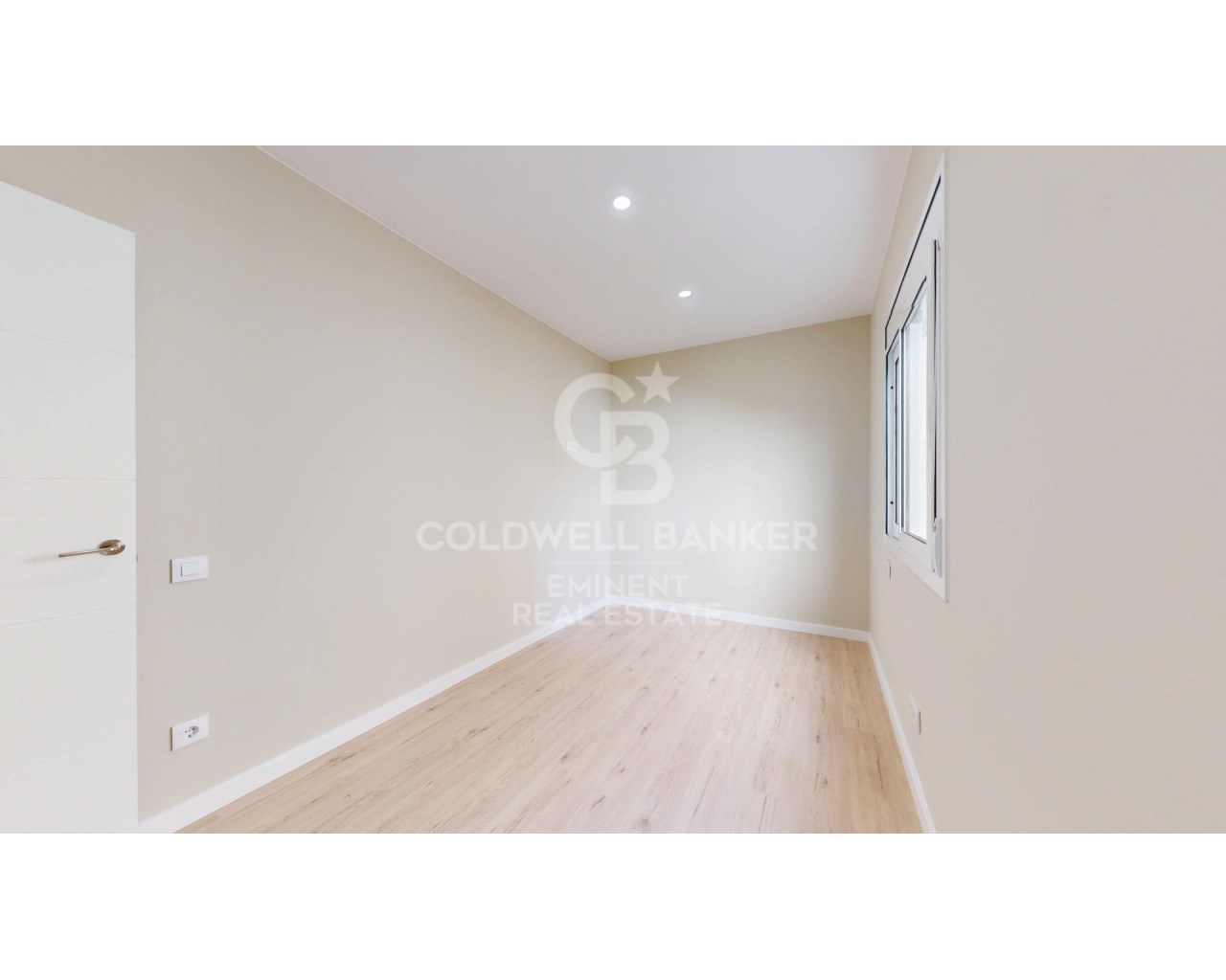 Barcelona, Catalonia, ES, 3 Bedrooms Bedrooms, ,1 BathroomBathrooms,Residential,For Sale,1949864