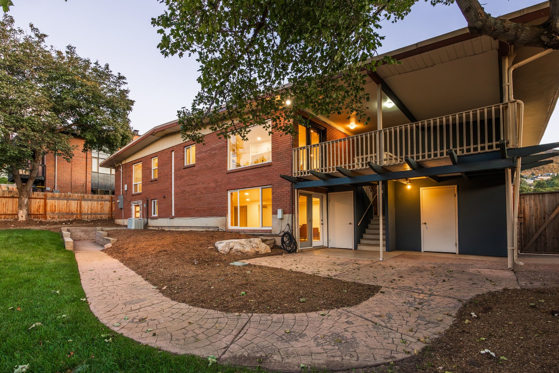  Olympus Cove Rambler with Walk-out Basement to Spacious Backyard - 物件實景