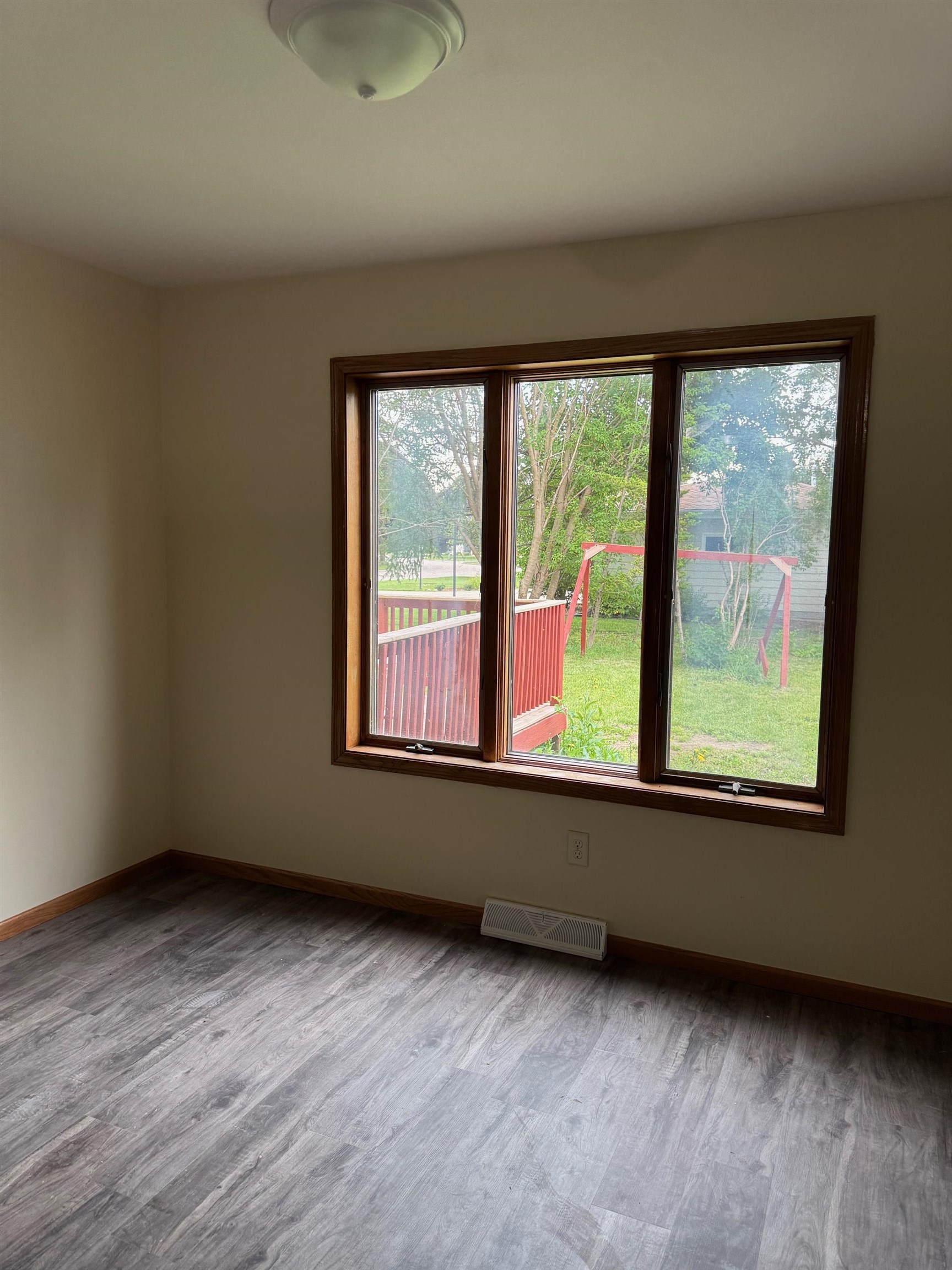 Janesville, Wisconsin, 53546, United States, 6 Bedrooms Bedrooms, ,5 BathroomsBathrooms,Residential,For Sale,1900550