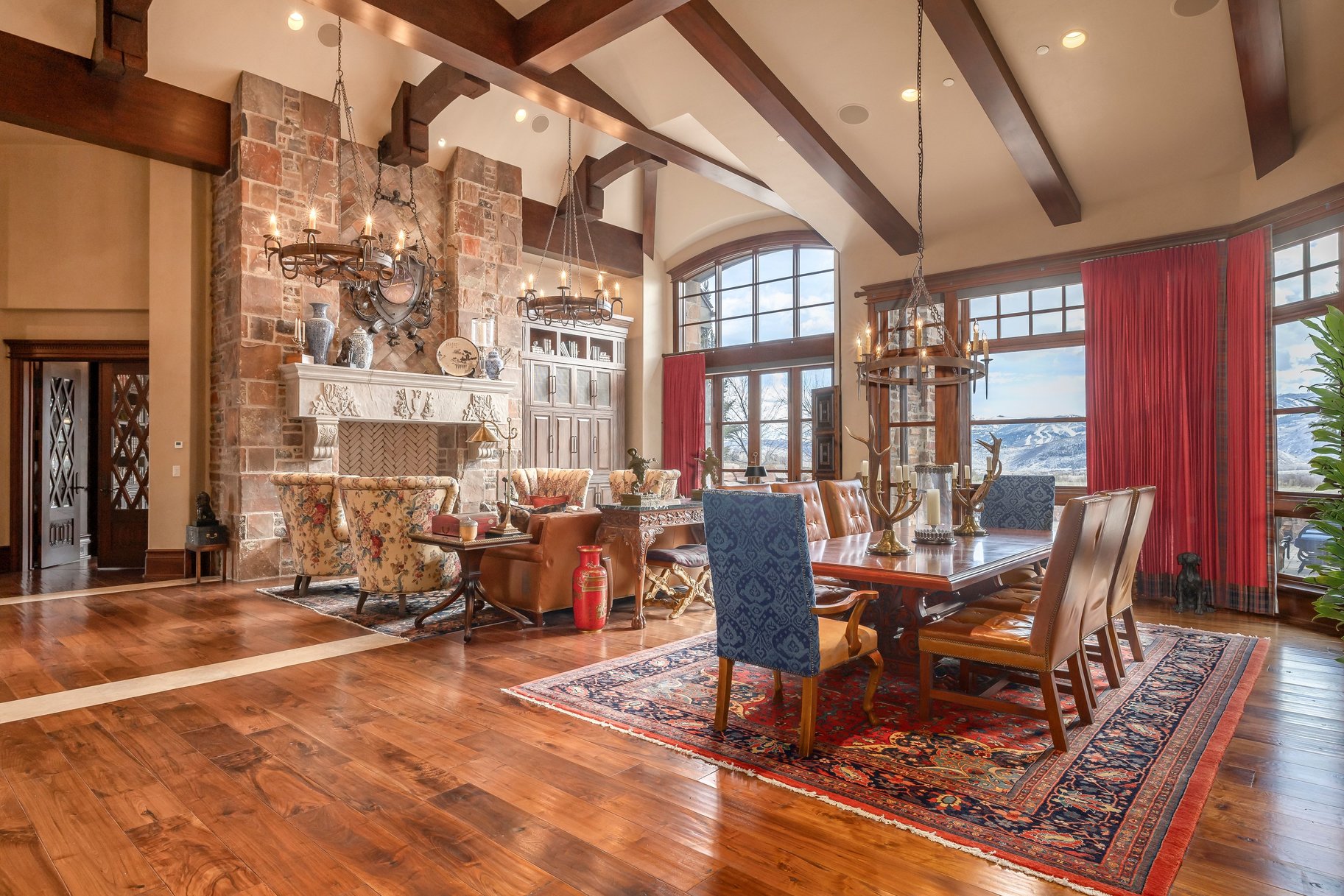  A Legacy Estate Framed by Golf and Ski Views - 物件實景