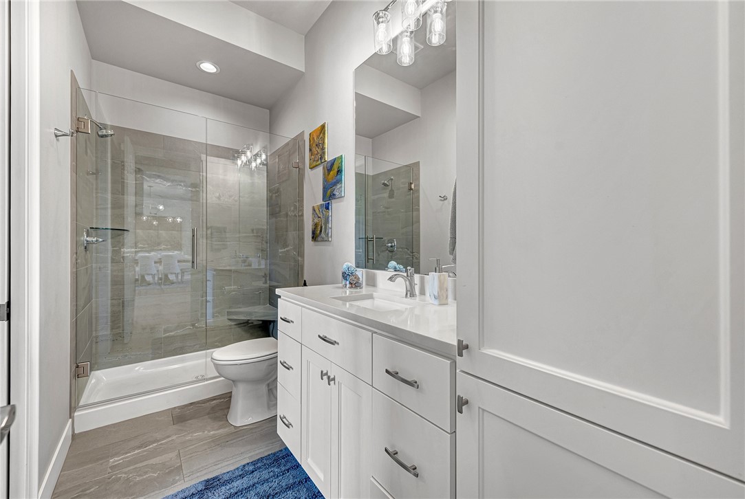 Bentonville, Arkansas, 72713, United States, 4 Bedrooms Bedrooms, ,5 BathroomsBathrooms,Residential,For Sale,1950806