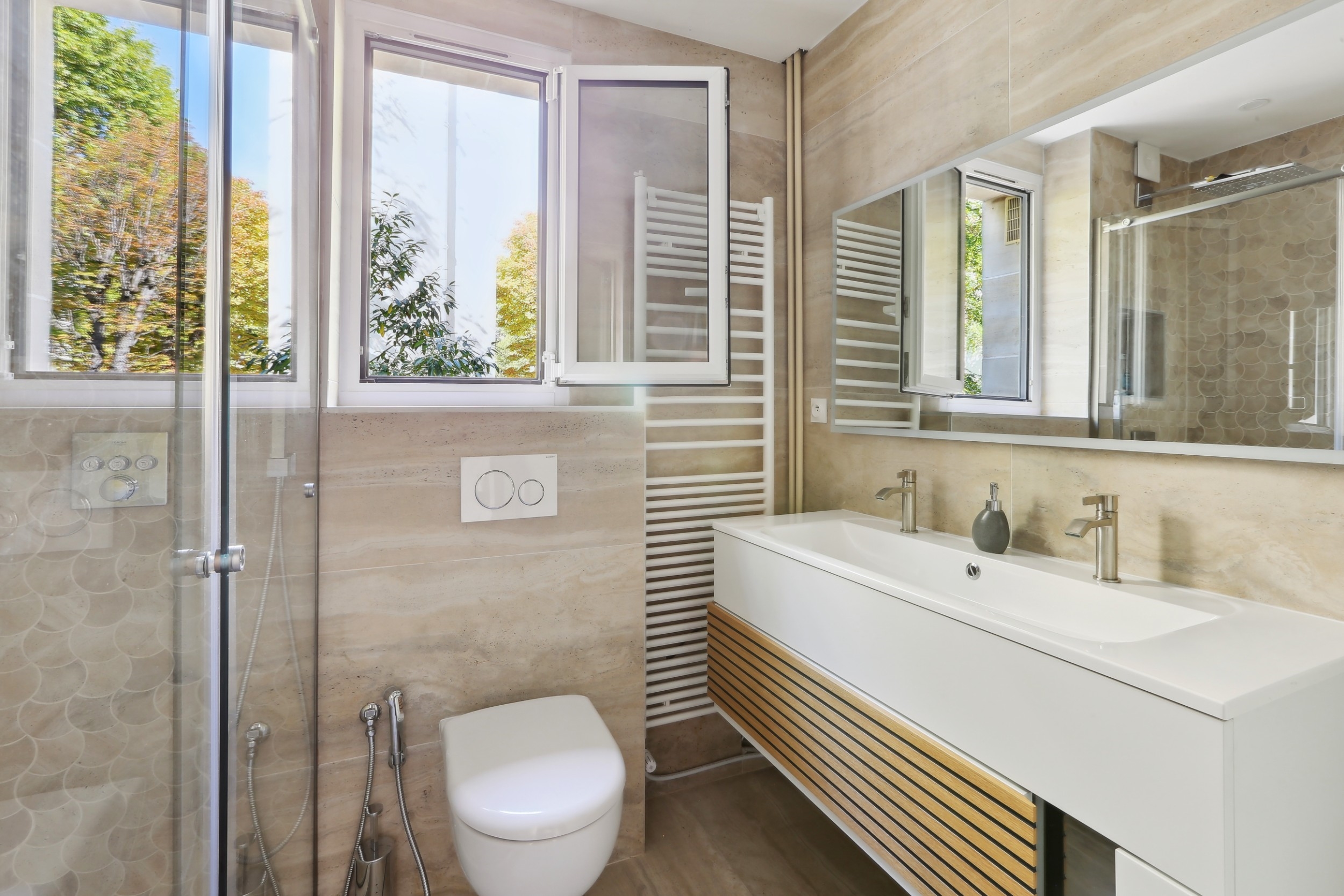  Four-Room Apartment with Balcony – Neuilly-sur-Seine – Pasteur – Inkermann - 物件實景