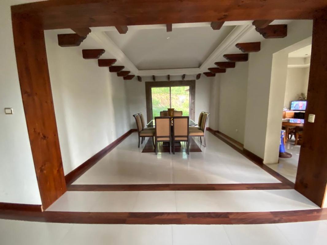 Sim?n Montemayor, Santiago, Nuevo León, 67300, Mexico, 3 Bedrooms Bedrooms, ,3 BathroomsBathrooms,Residential,For Sale,Sim?n Montemayor,1443068