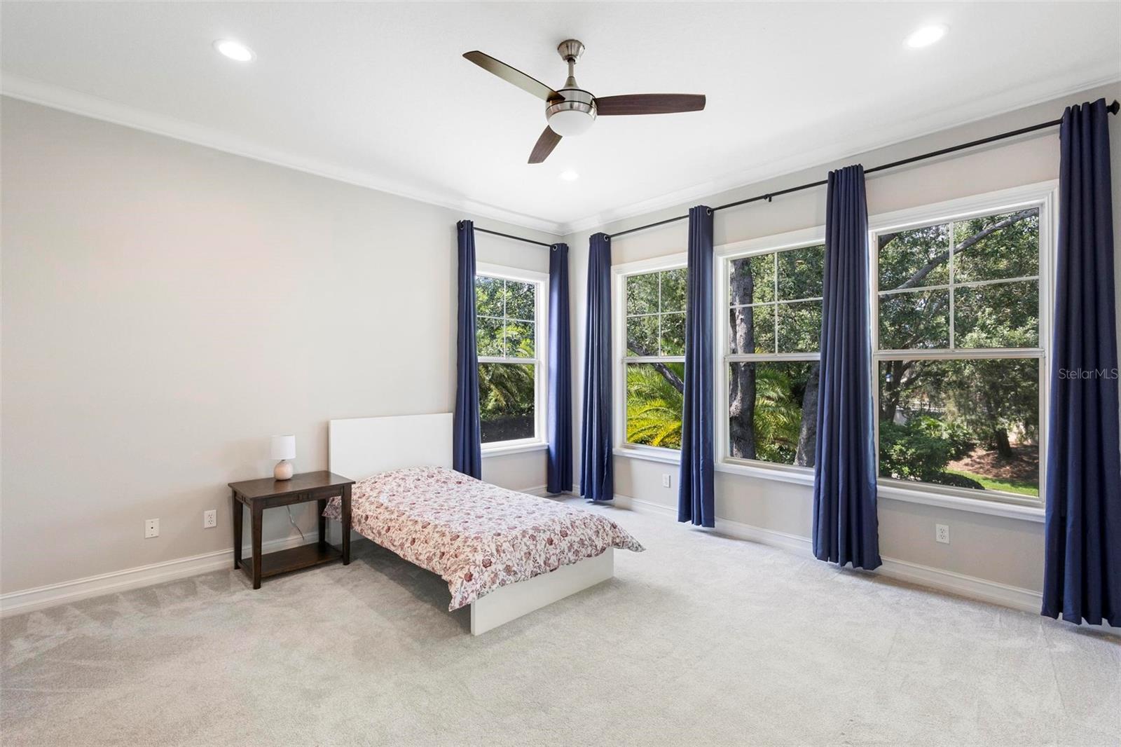 ORLANDO, Florida, 32827, United States, 3 Bedrooms Bedrooms, ,5 BathroomsBathrooms,Residential,For Sale,1825170