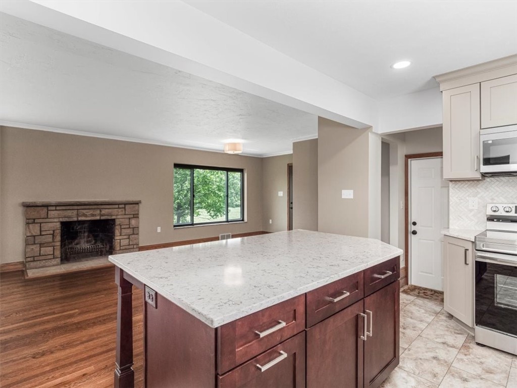 Center Twp, Pennsylvania, 15061, United States, 3 Bedrooms Bedrooms, ,3 BathroomsBathrooms,Residential,For Sale,1883463