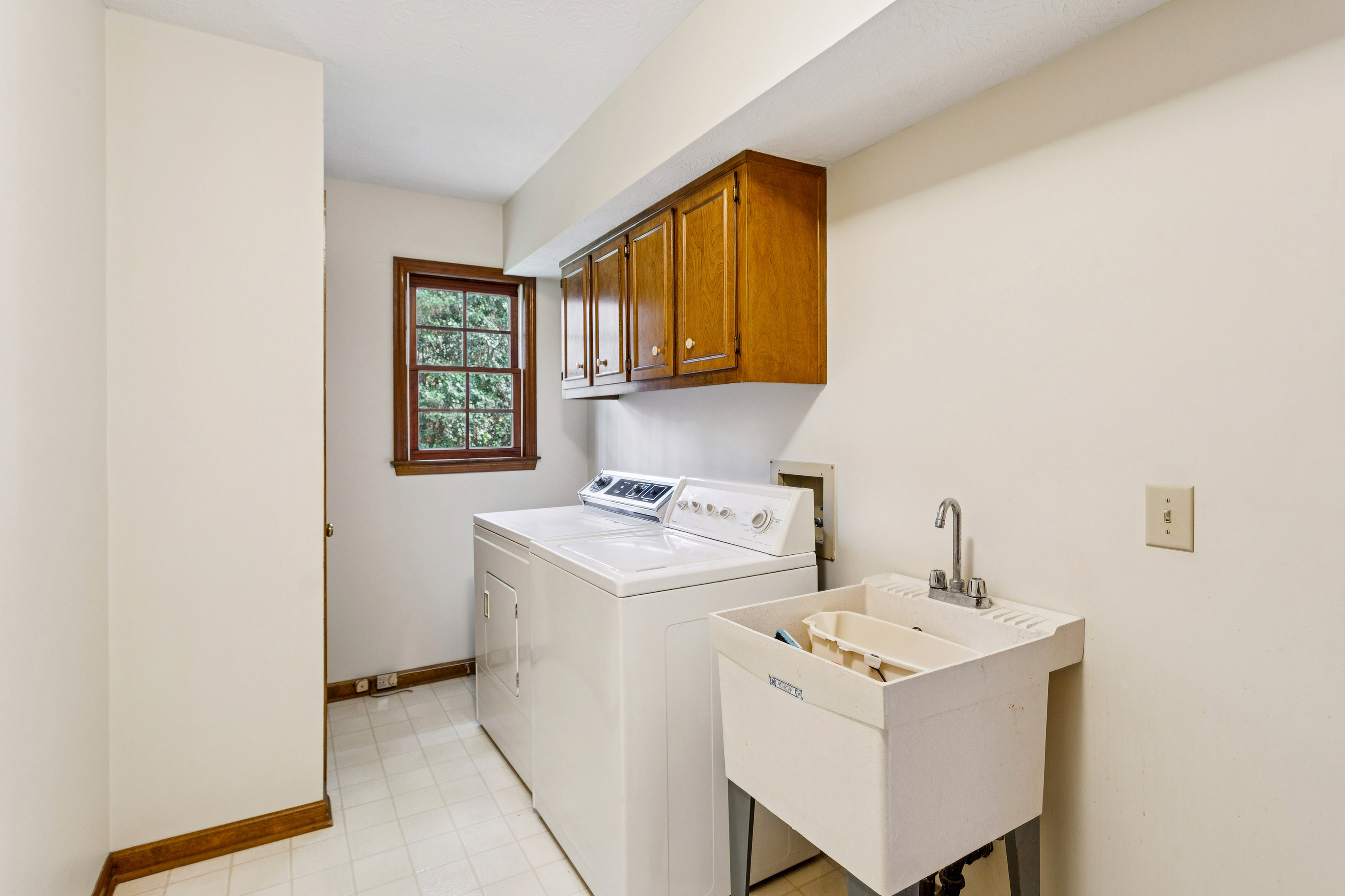  Beautiful Home on Corner Lot in Coveted Princeton Mill Subdivision - 物件實景