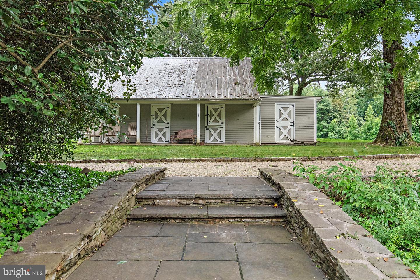 Annapolis, Maryland, 21403, United States, 5 Bedrooms Bedrooms, ,4 BathroomsBathrooms,Residential,For Sale,1895368