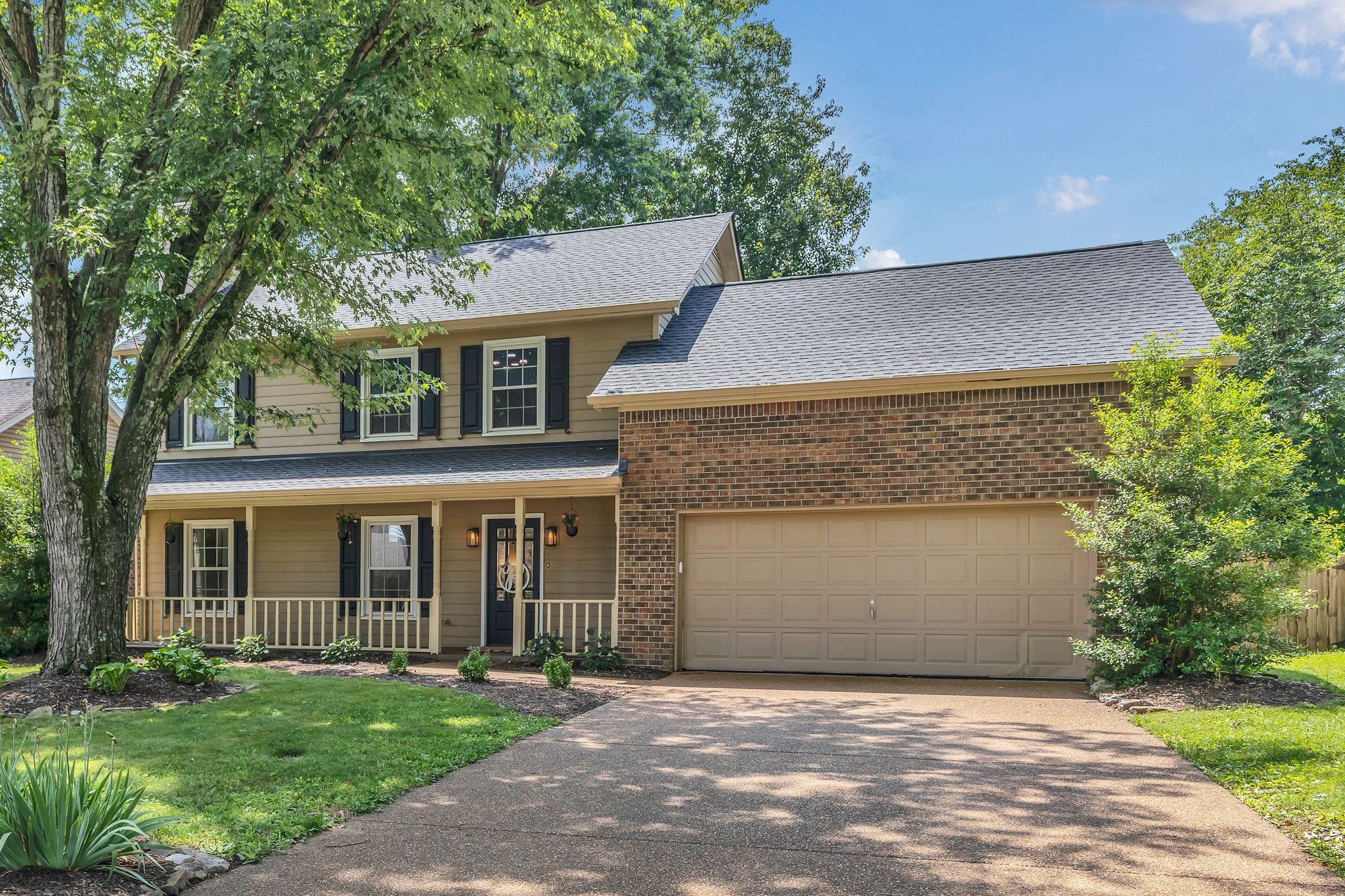 Franklin, Tennessee, 37064, United States, 3 Bedrooms Bedrooms, ,3 BathroomsBathrooms,Residential,For Sale,1874196
