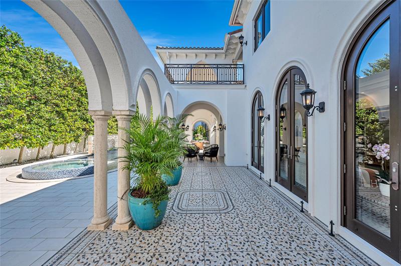 Miami, Florida, 33143, United States, 8 Bedrooms Bedrooms, ,10 BathroomsBathrooms,Residential,For Sale,1989350